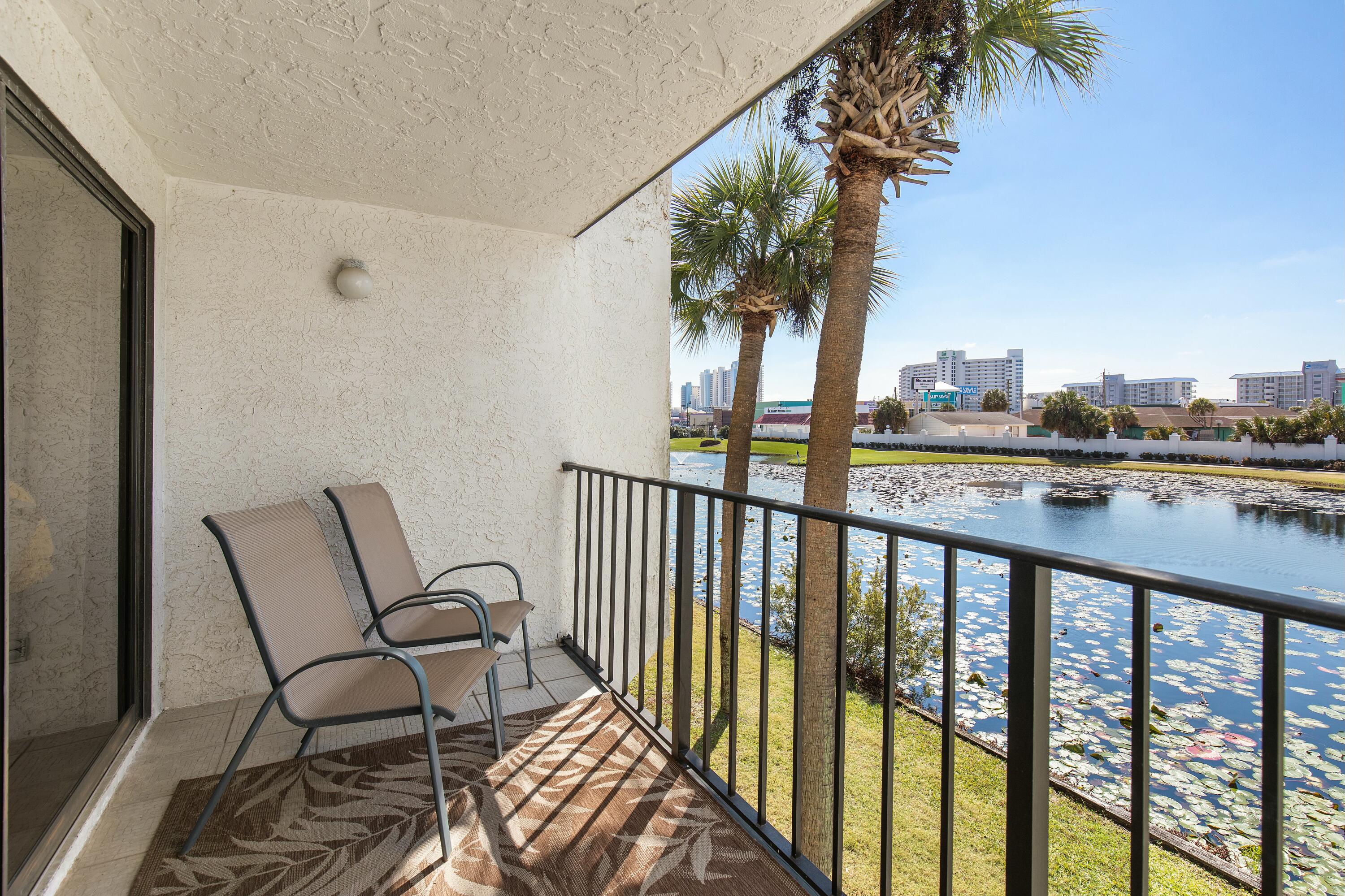 EDGEWATER GOLF VILLAS 2A CONDO - Residential