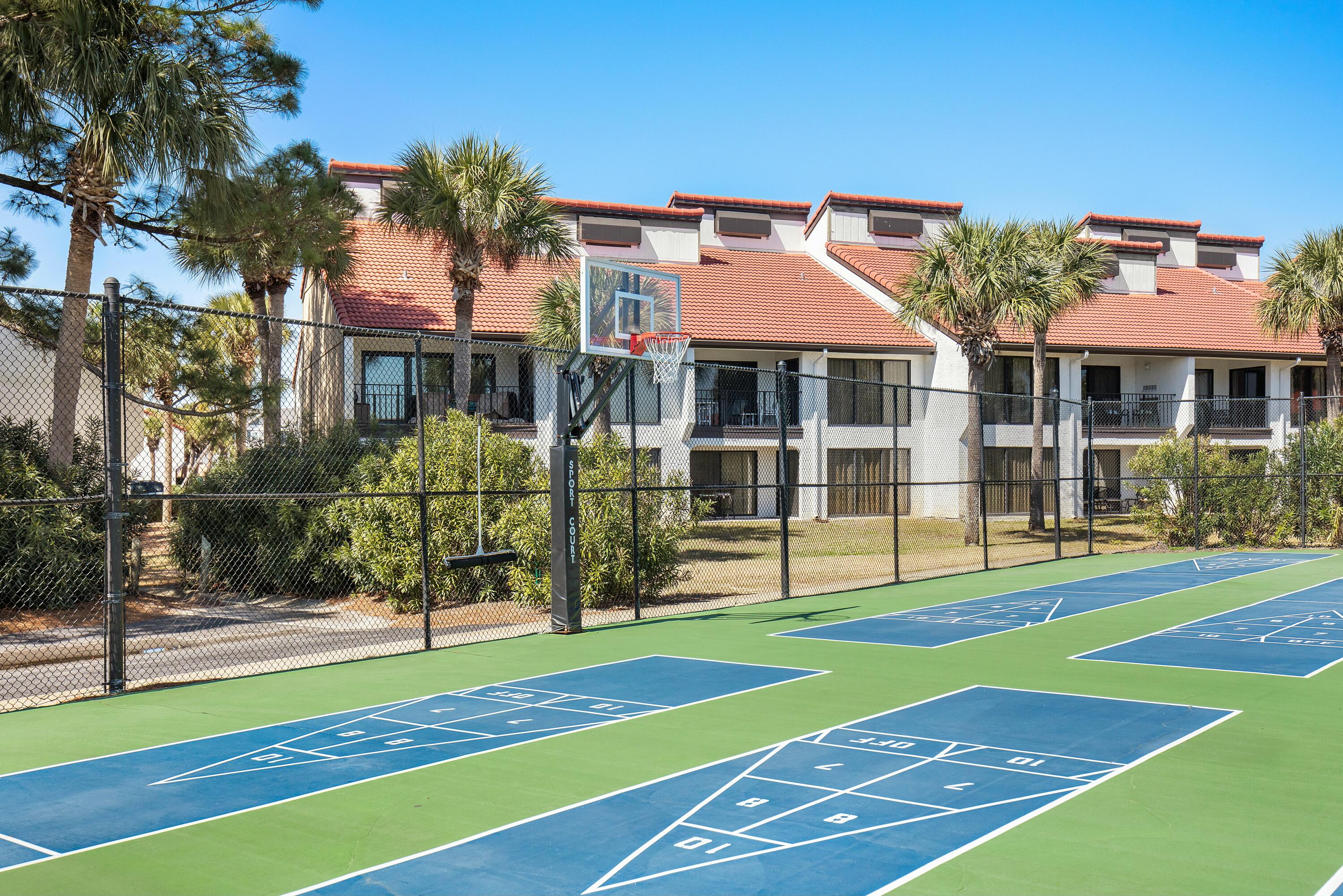 EDGEWATER GOLF VILLAS 2A CONDO - Residential