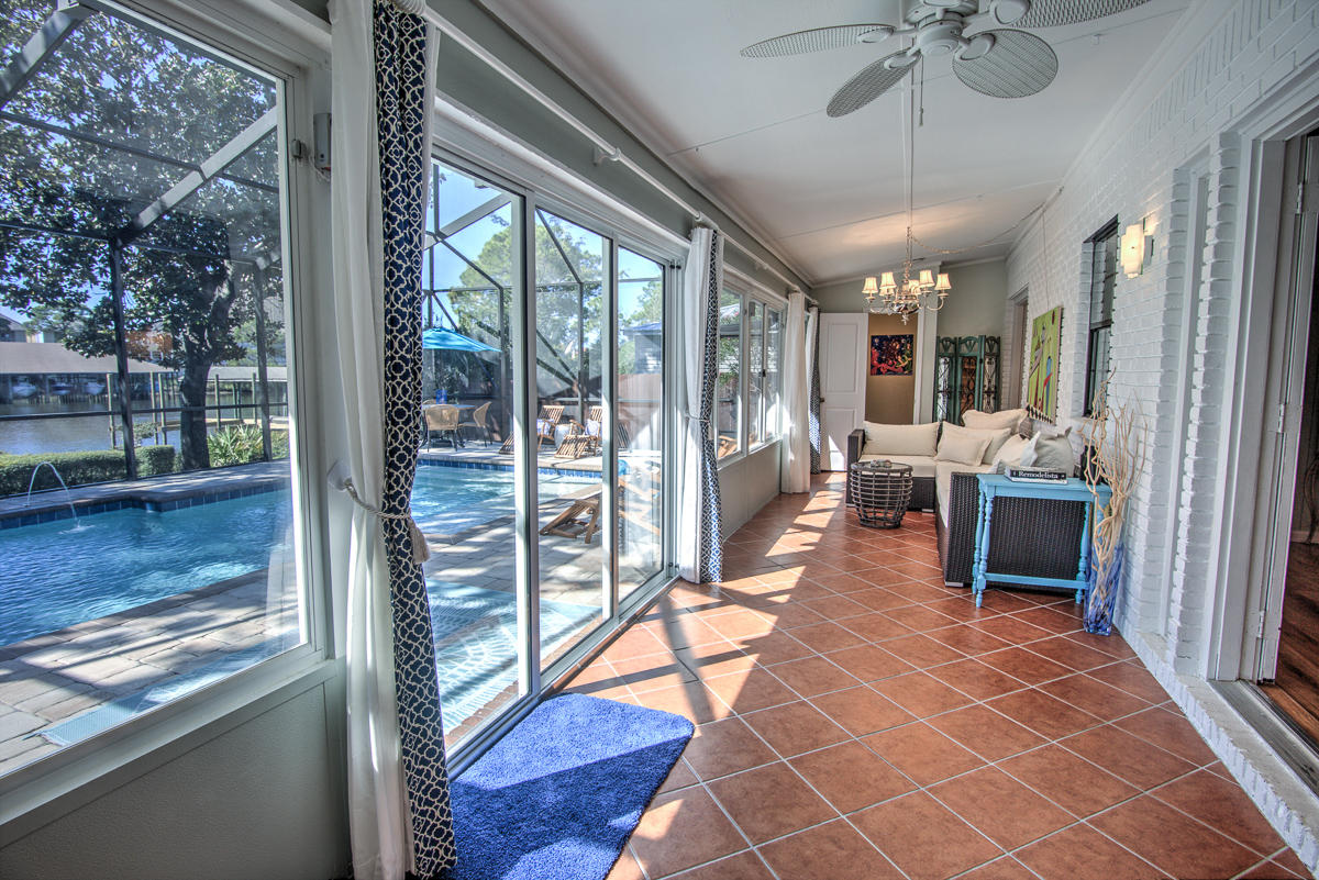 GRAND LAGOON SHORES UNIT 01 - Residential