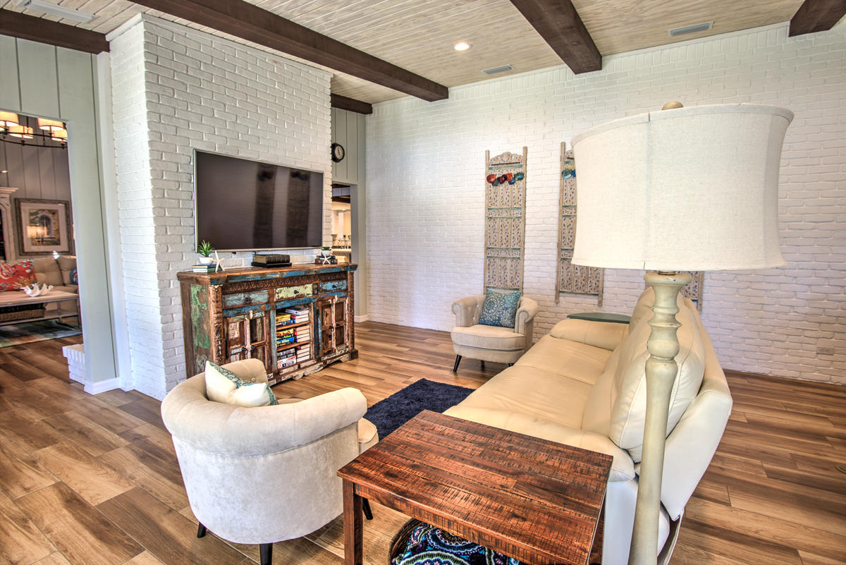 GRAND LAGOON SHORES UNIT 01 - Residential