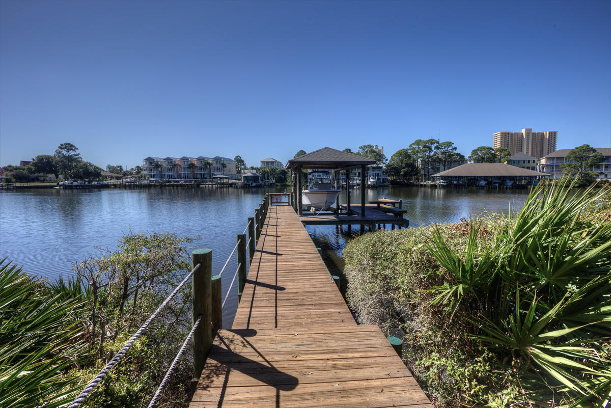 GRAND LAGOON SHORES UNIT 01 - Residential