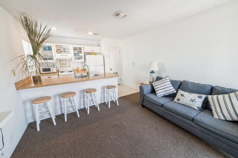 TRADEWINDS TOWNHOMES - Residential