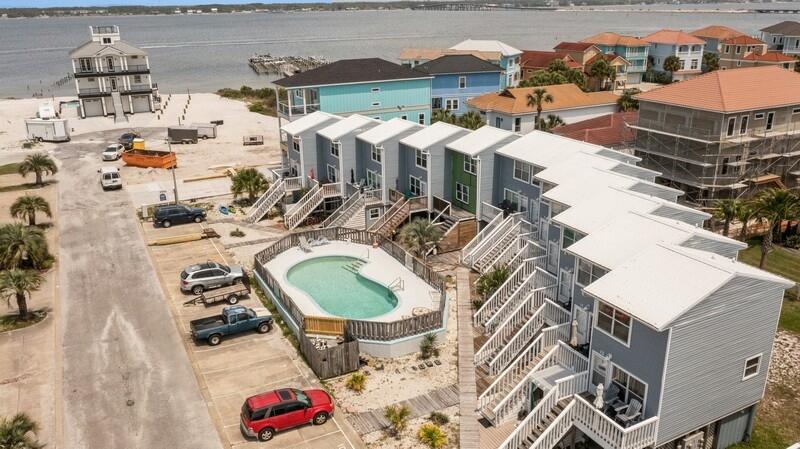 TRADEWINDS TOWNHOMES - Residential