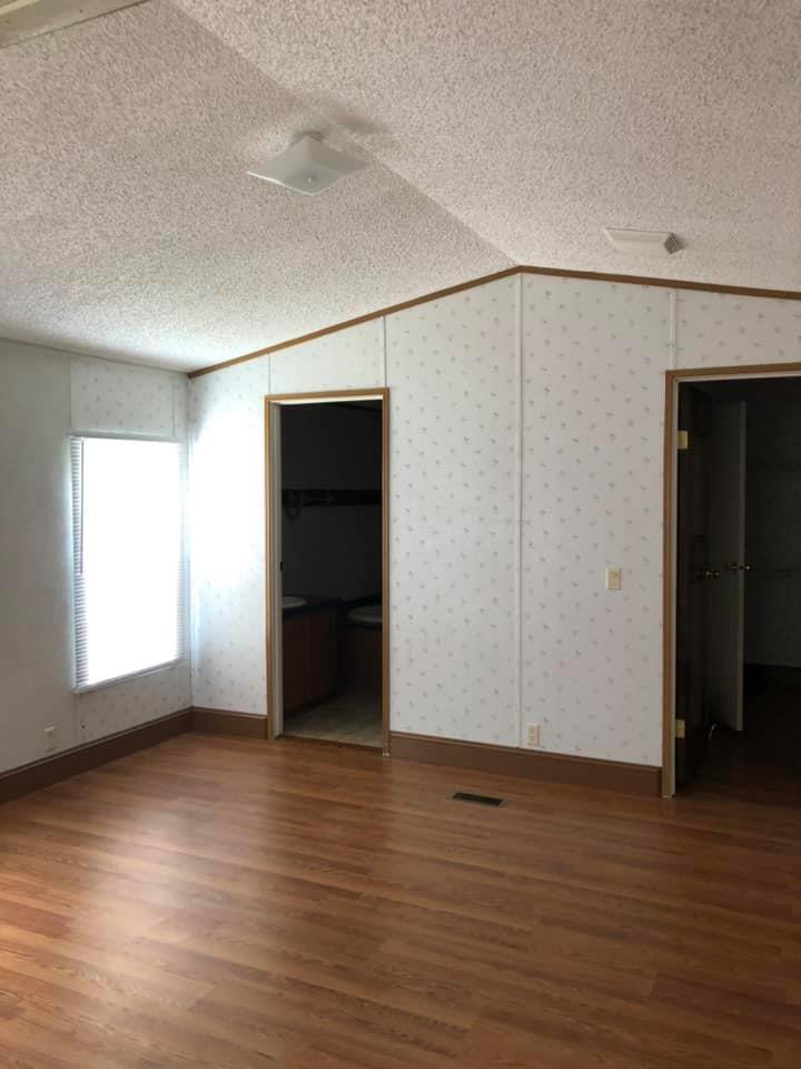 JUNIPER LAKE ESTATES - Residential