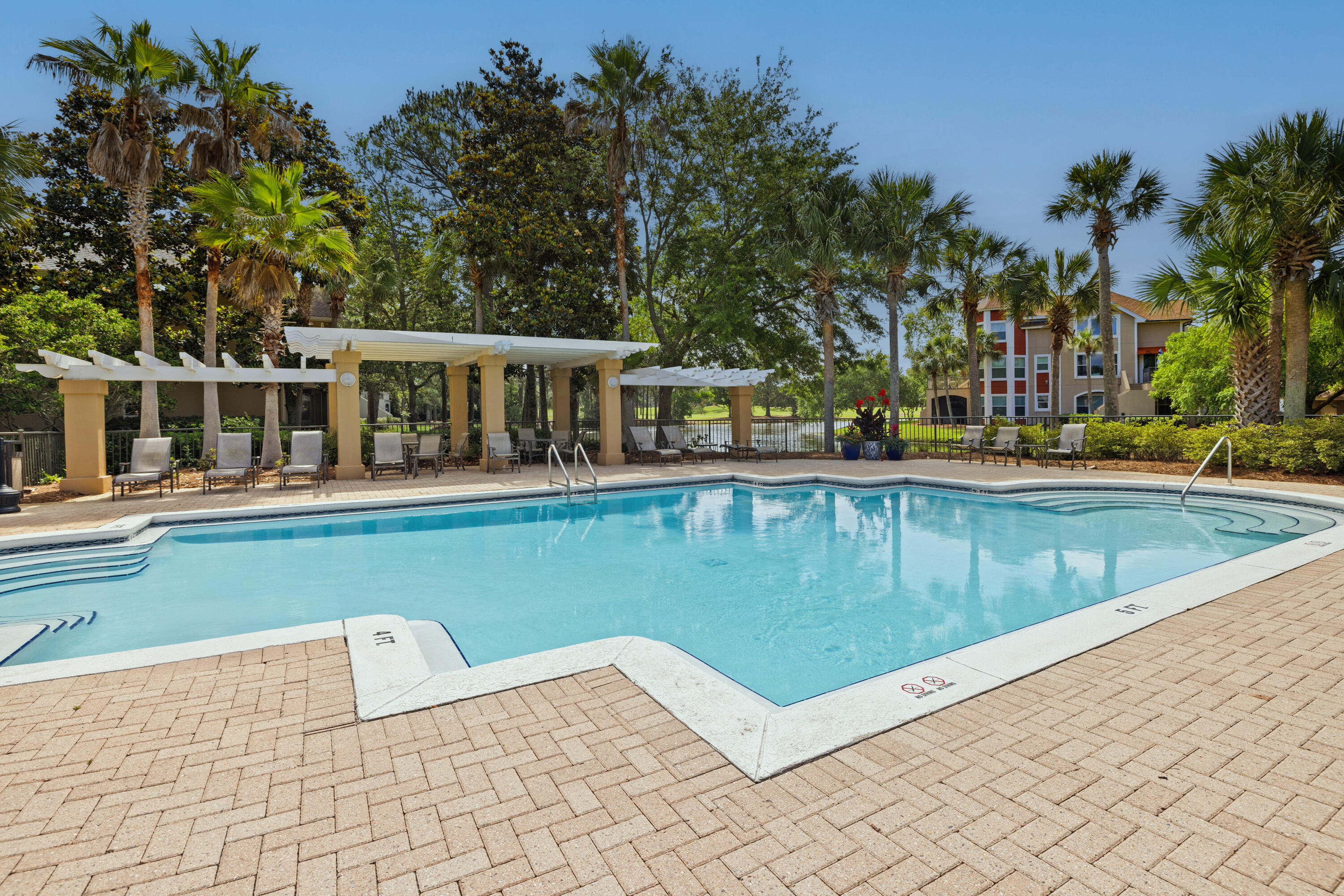 TURNBERRY II - Residential