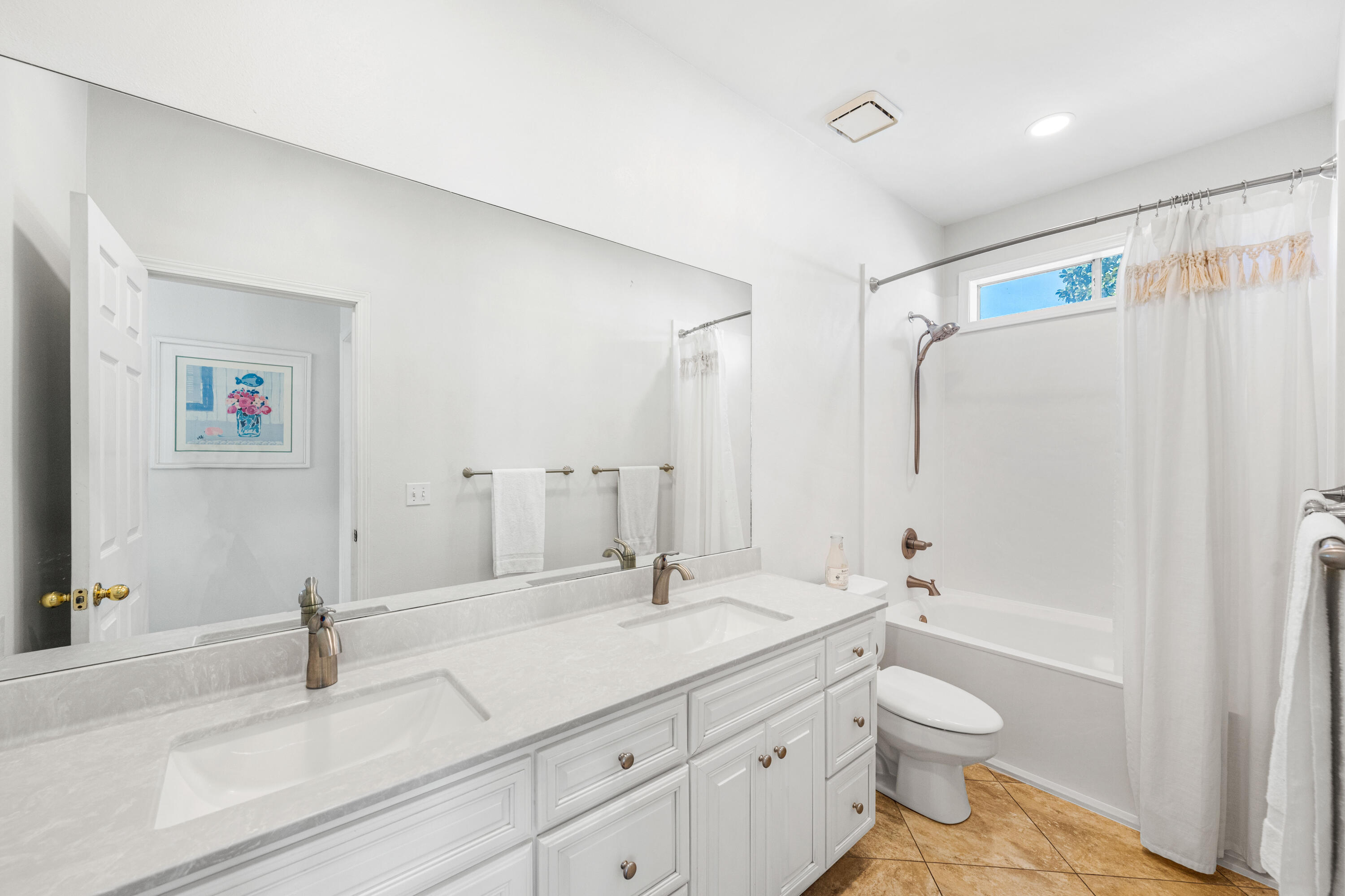 CRYSTAL BEACH COTTAGES - Residential