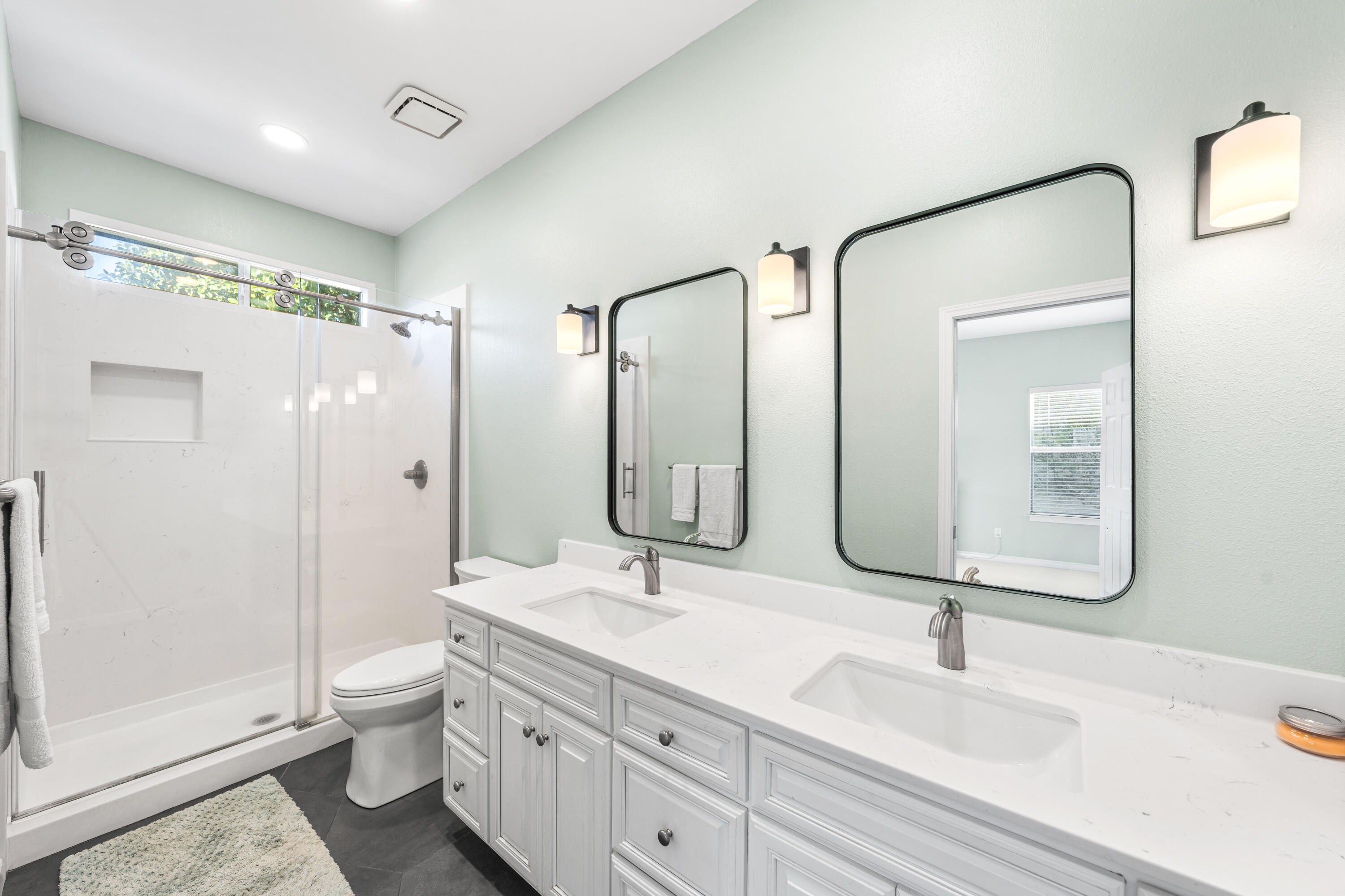 CRYSTAL BEACH COTTAGES - Residential