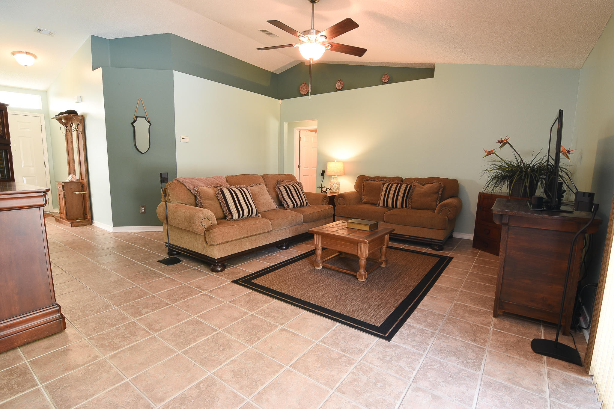 NORTHVIEW ESTATES 7TH ADDN - Residential