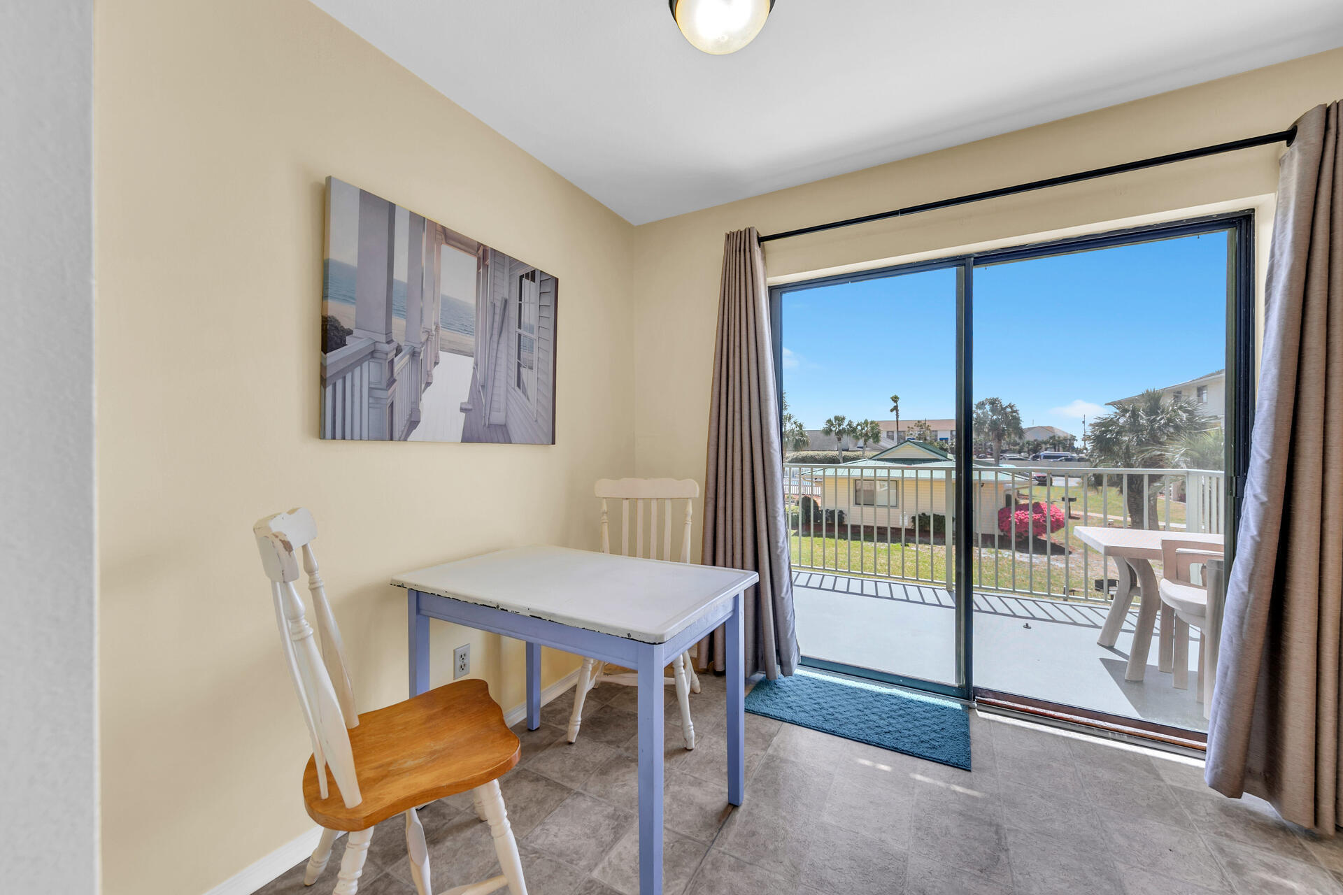 SANDPRINTS CONDO - Residential