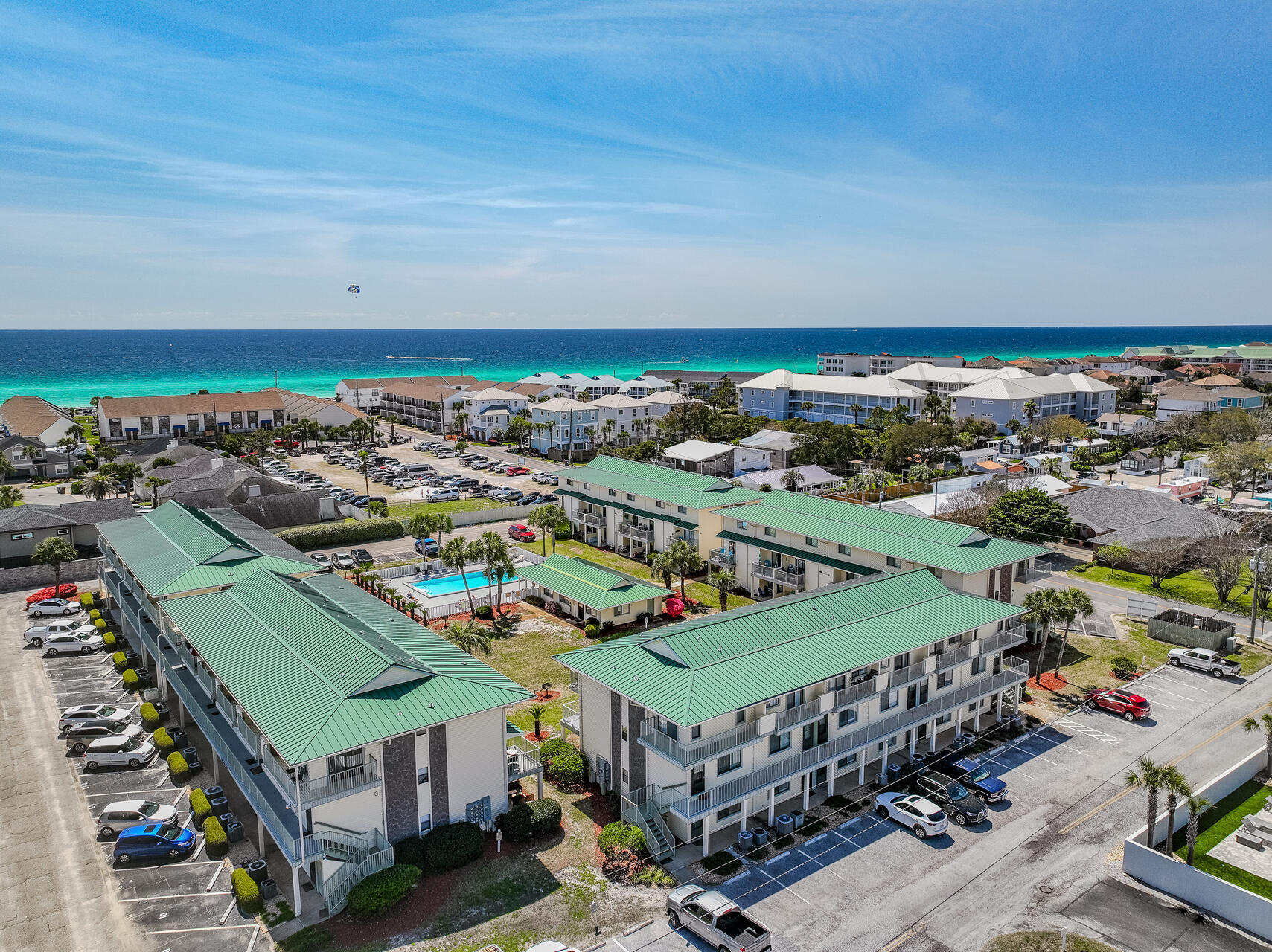 SANDPRINTS CONDO - Residential