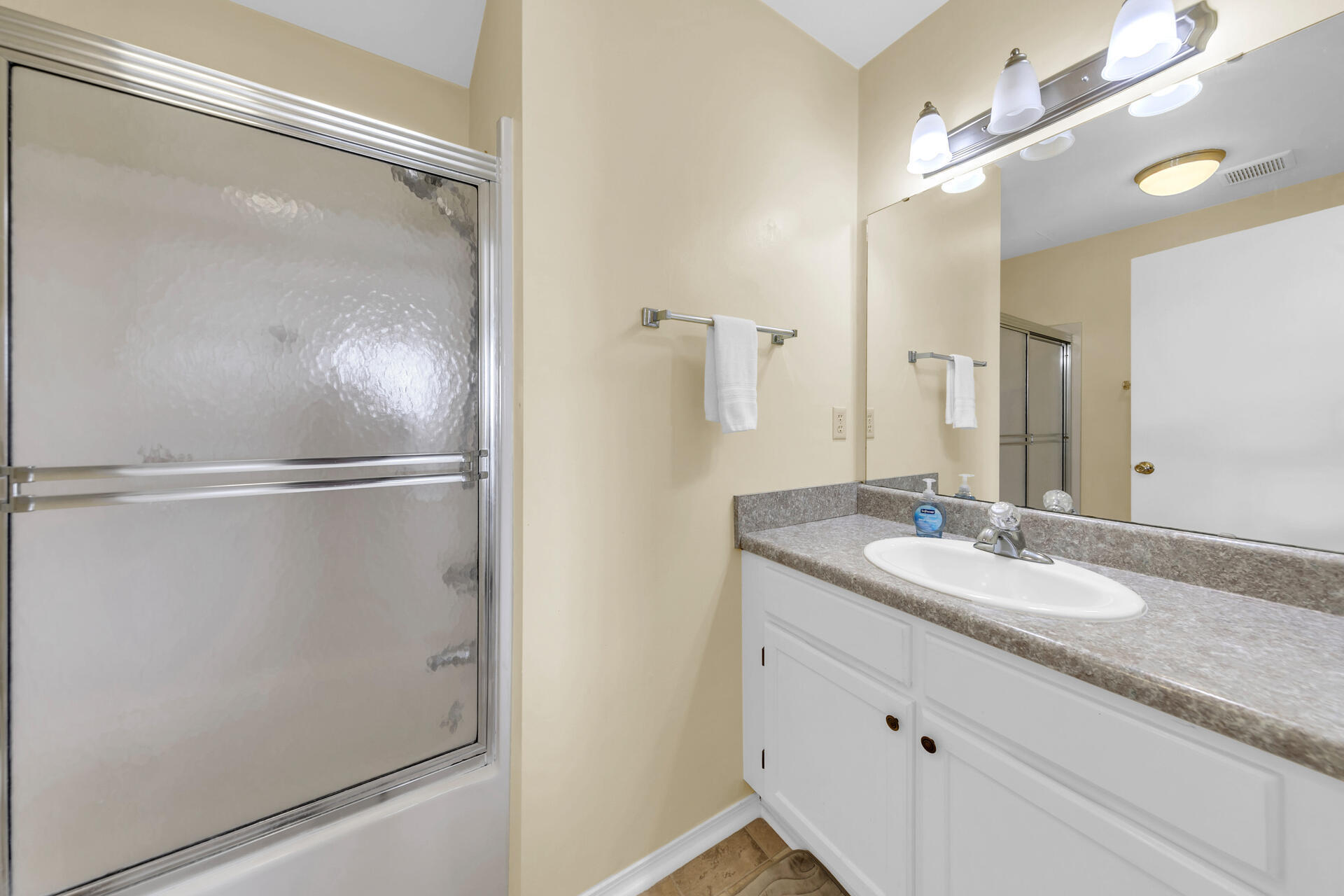 SANDPRINTS CONDO - Residential