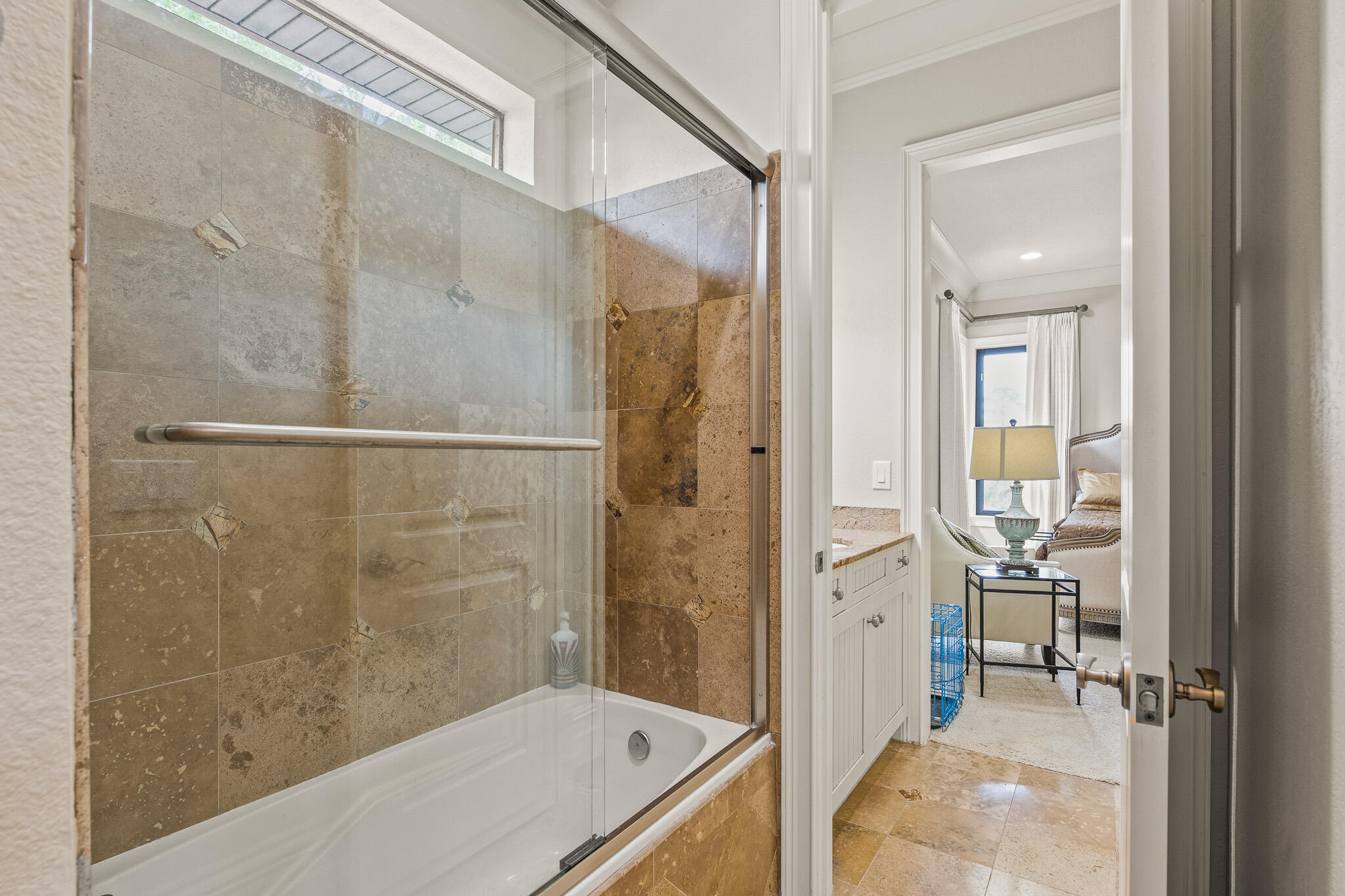 BURNT PINE - Residential