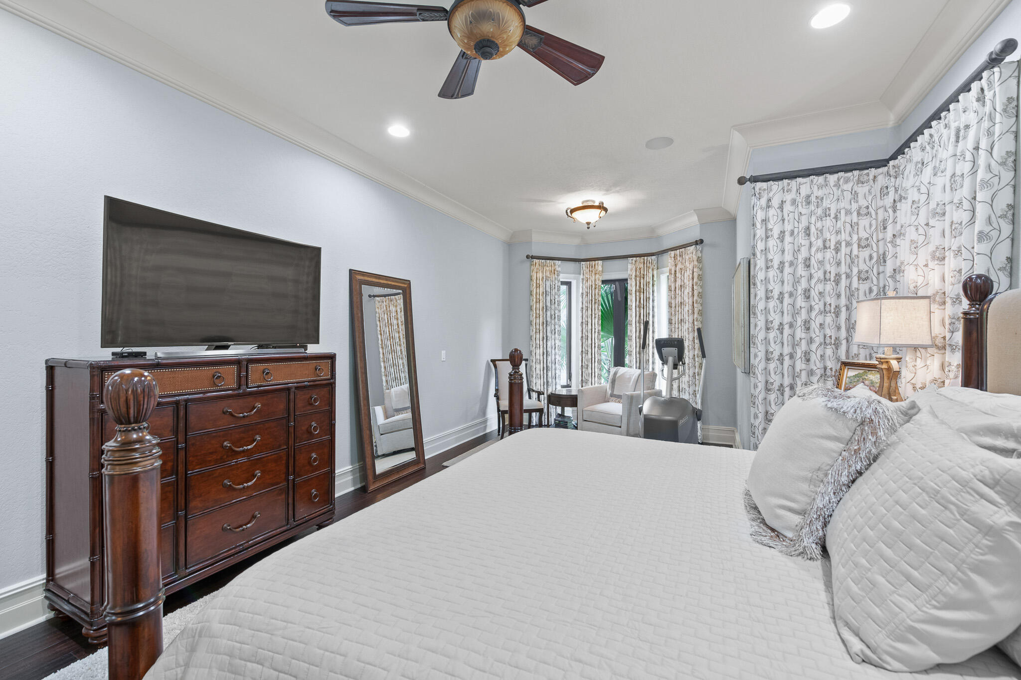 BURNT PINE - Residential