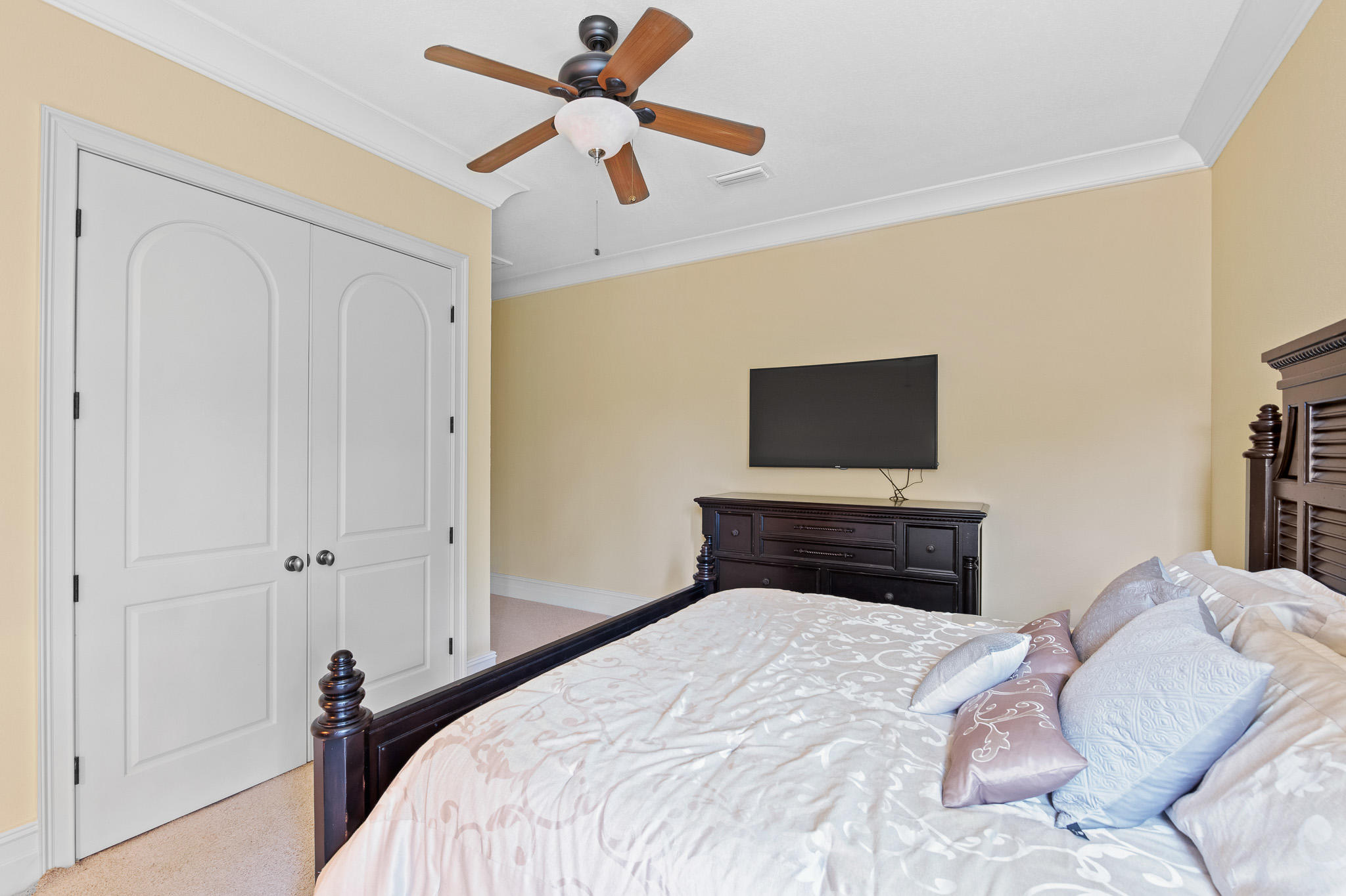 BURNT PINE - Residential