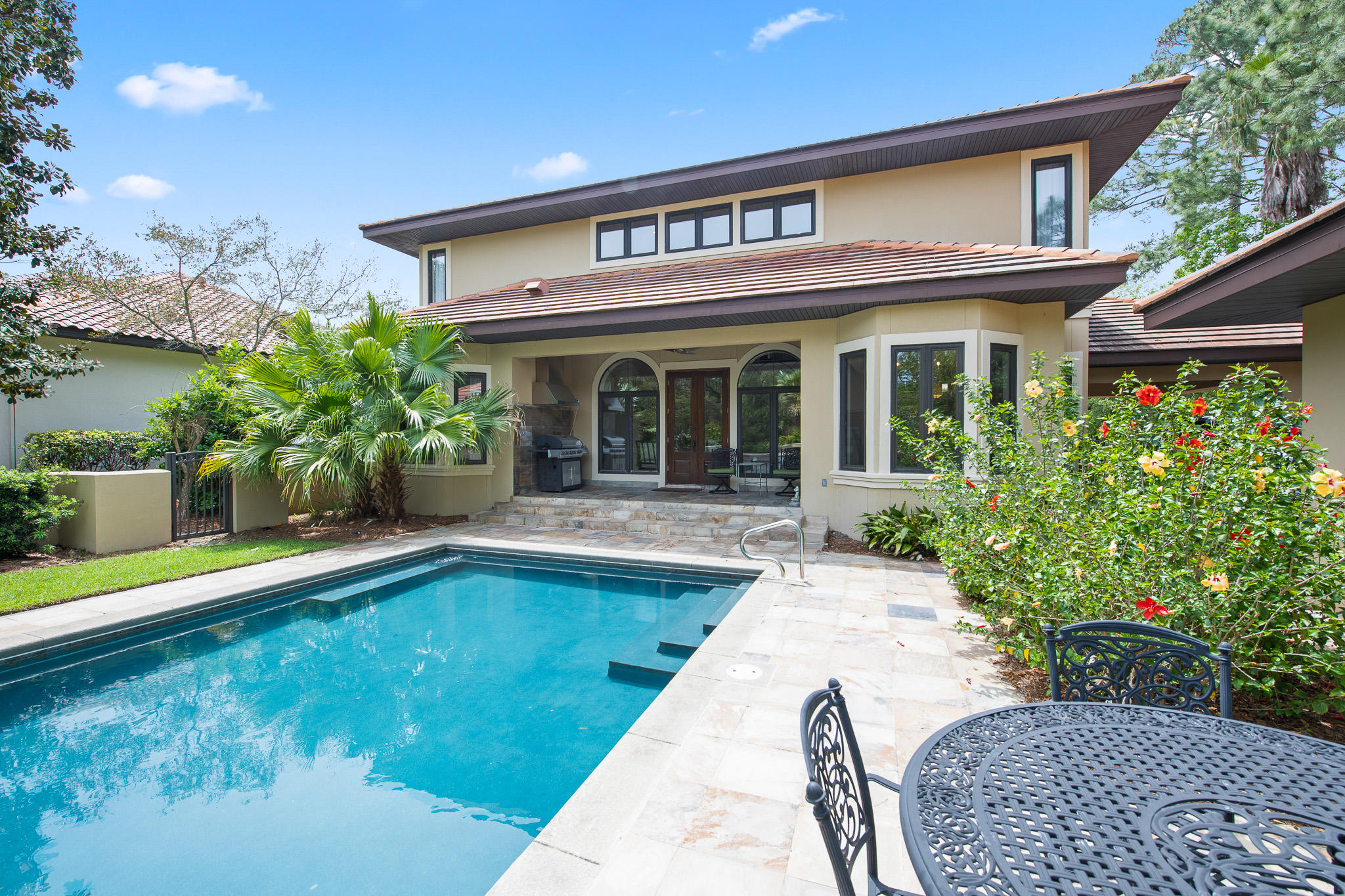 BURNT PINE - Residential