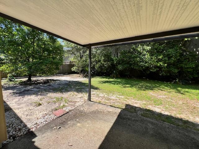 GULF MANOR - Residential