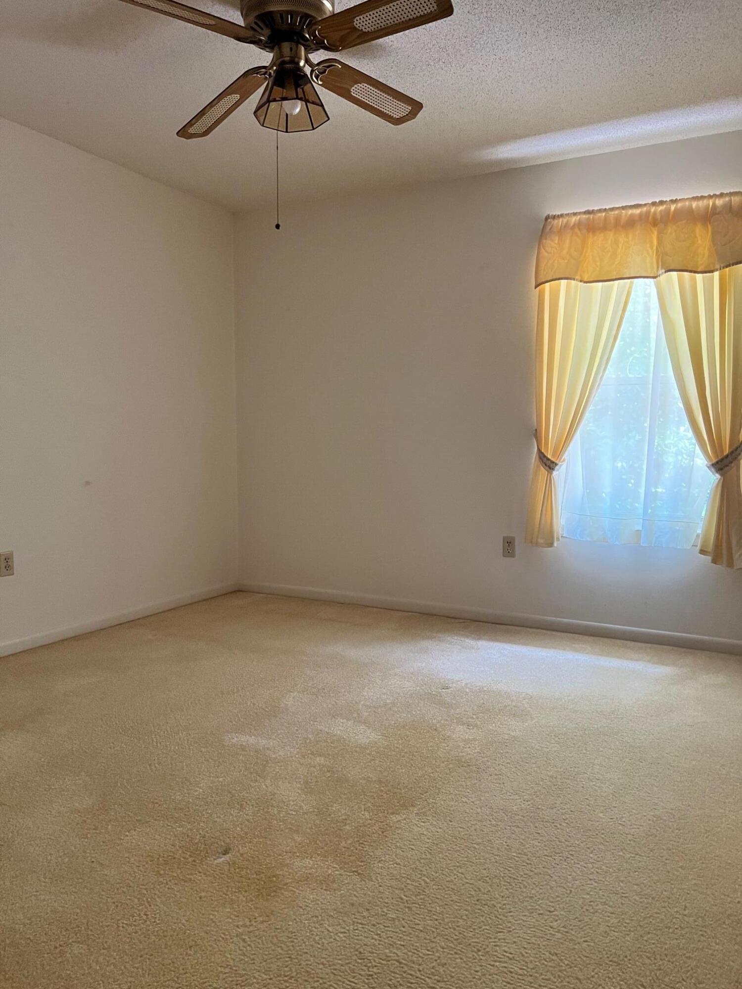 GULF MANOR - Residential