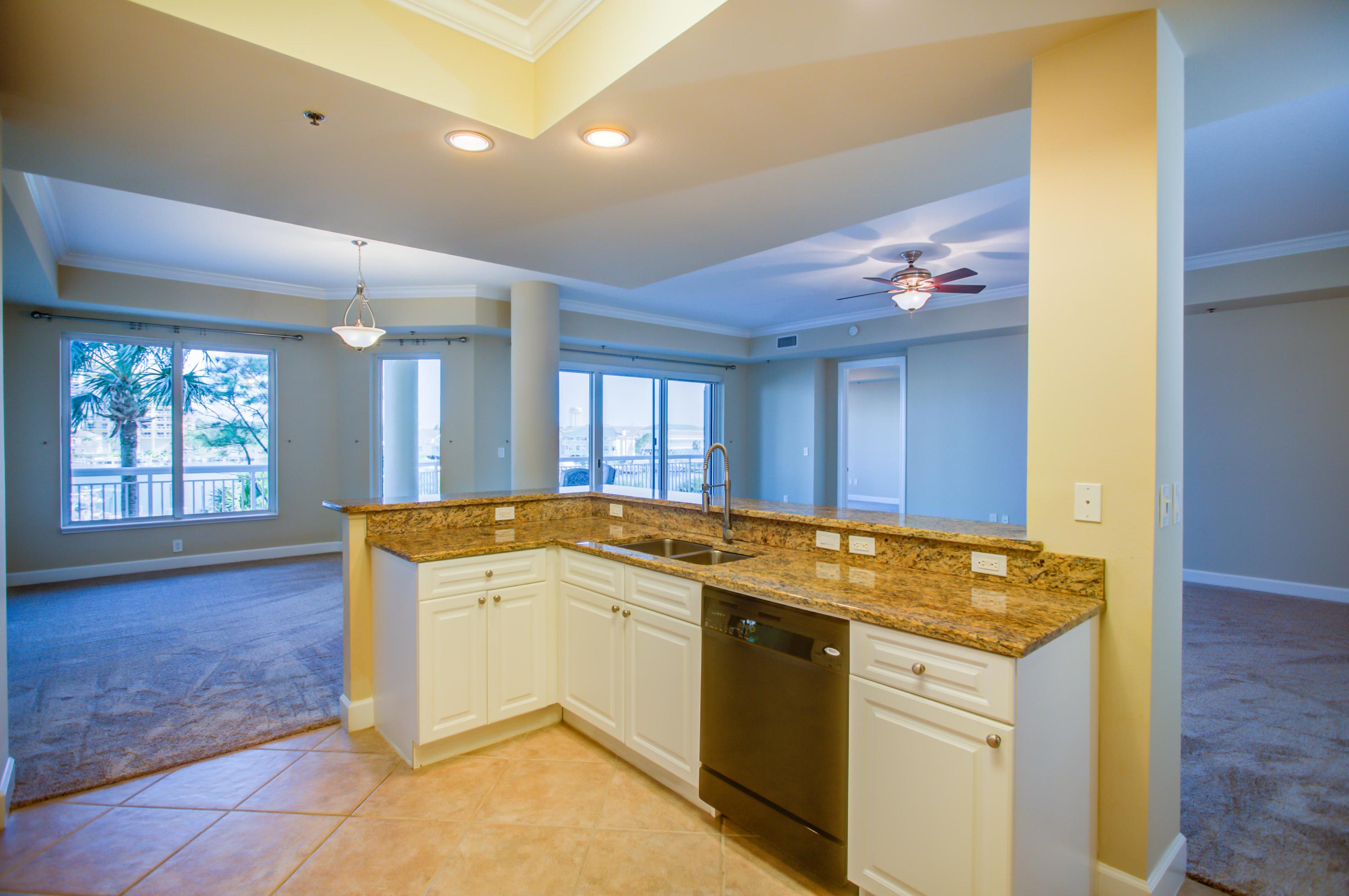 HARBOR LANDING - Residential