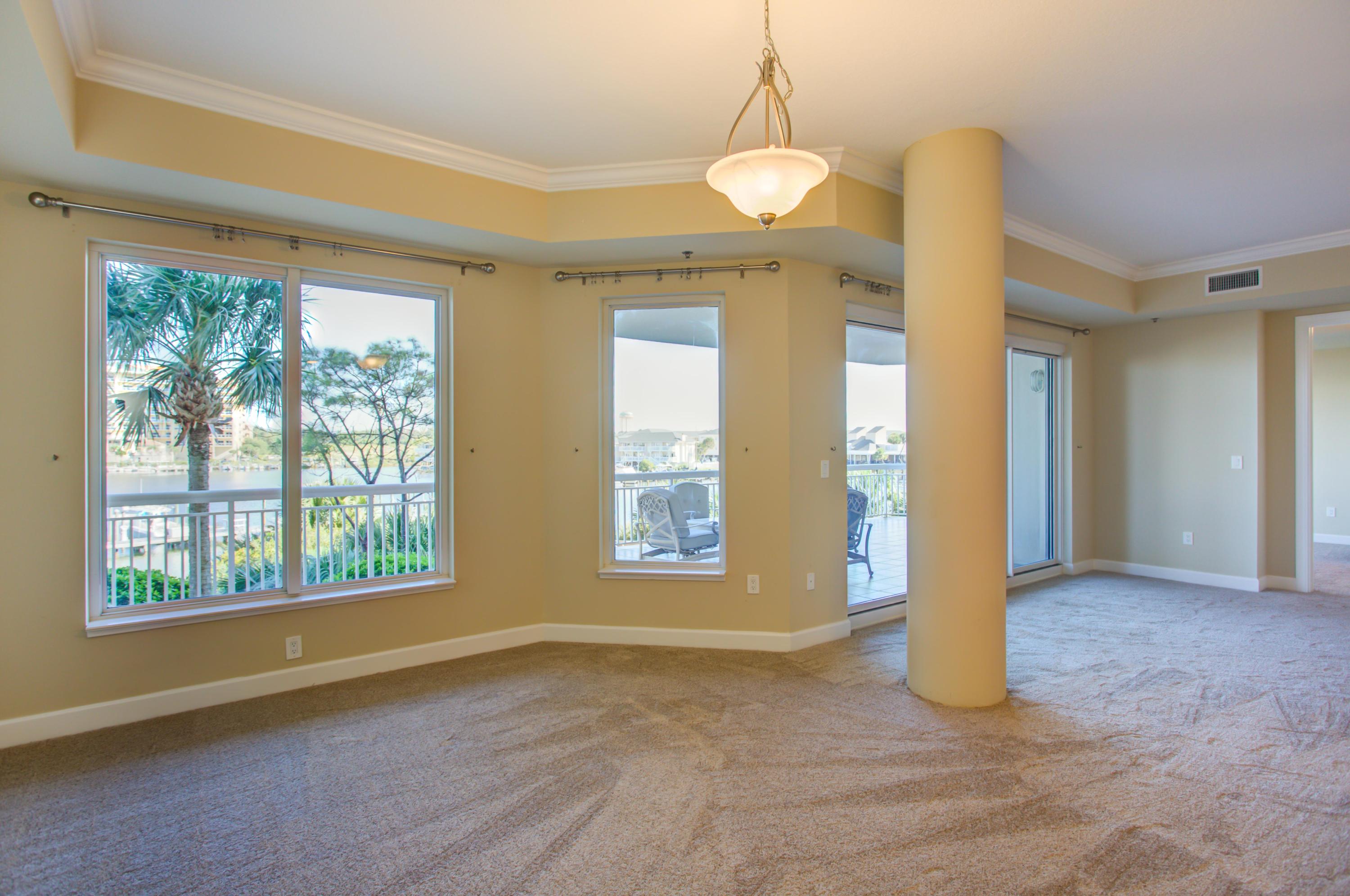 HARBOR LANDING - Residential