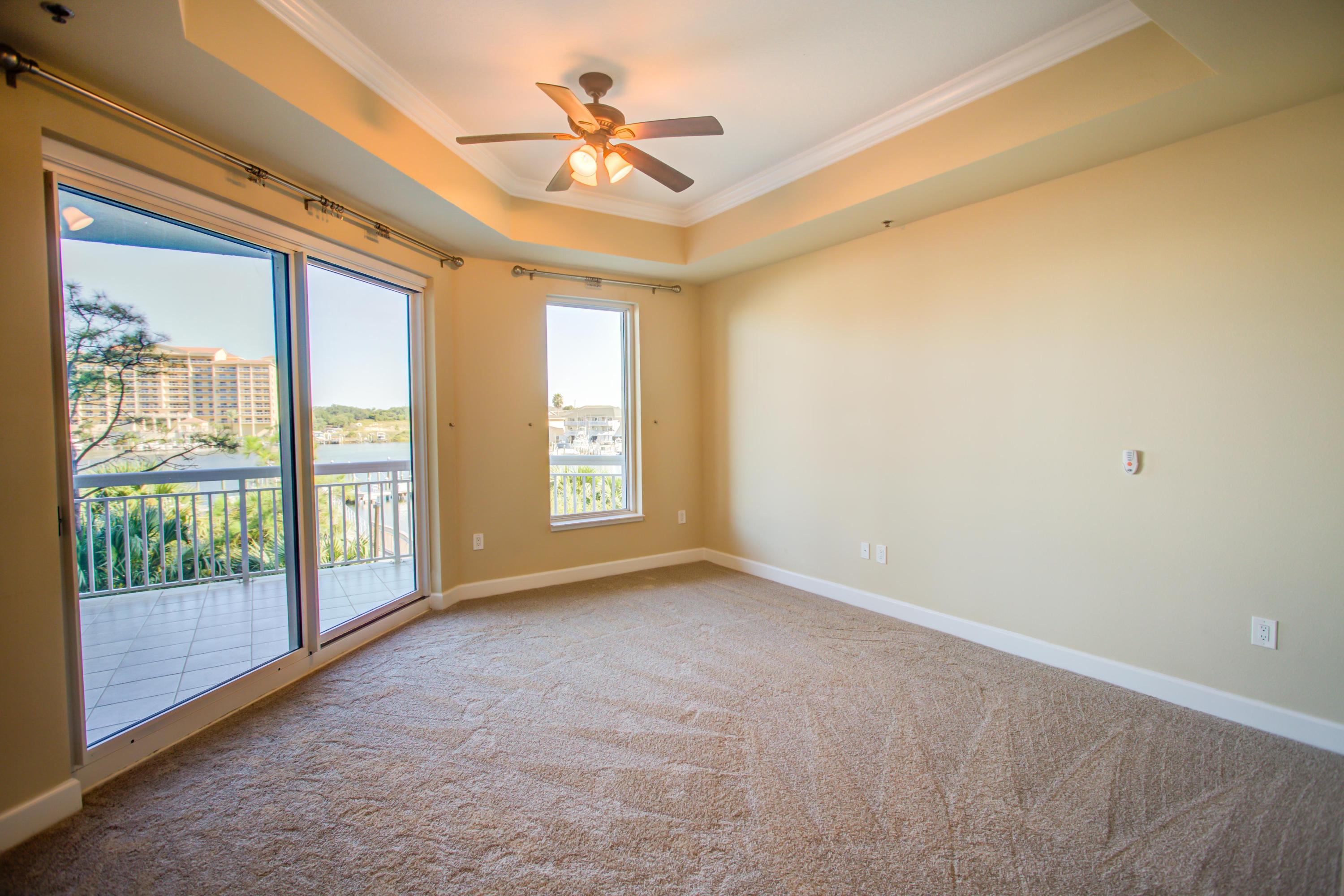 HARBOR LANDING - Residential