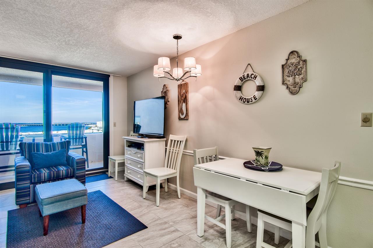 Jetty East Condominium - Residential