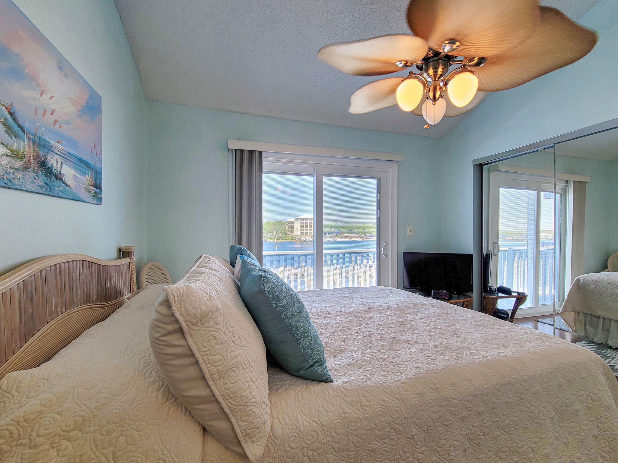 COMMODORES LANDING - Residential