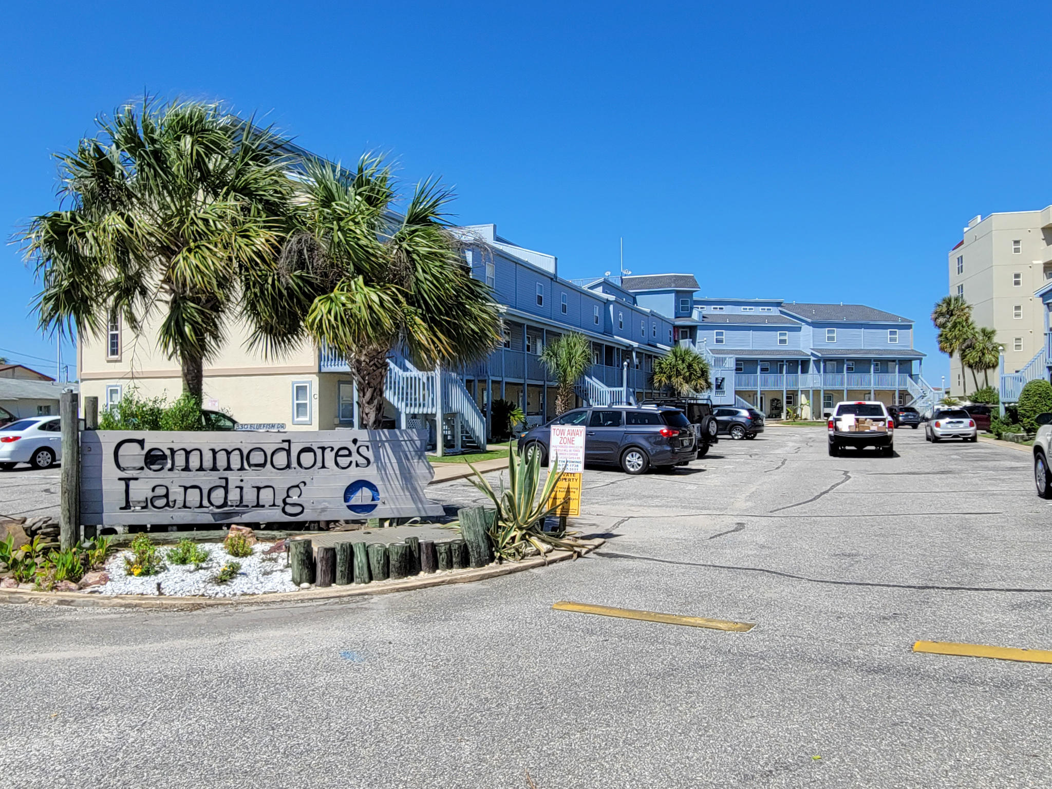 COMMODORES LANDING - Residential