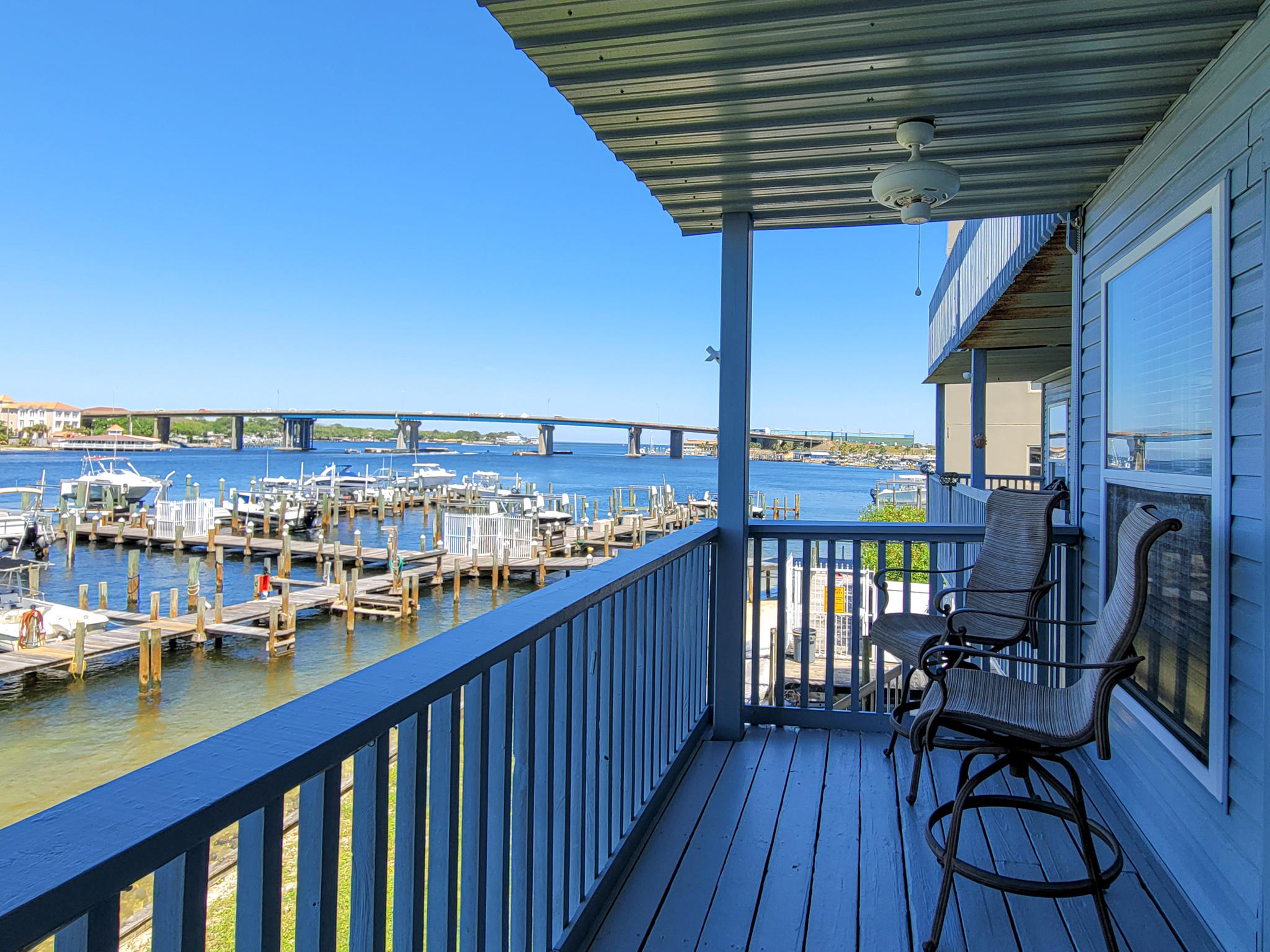 COMMODORES LANDING - Residential