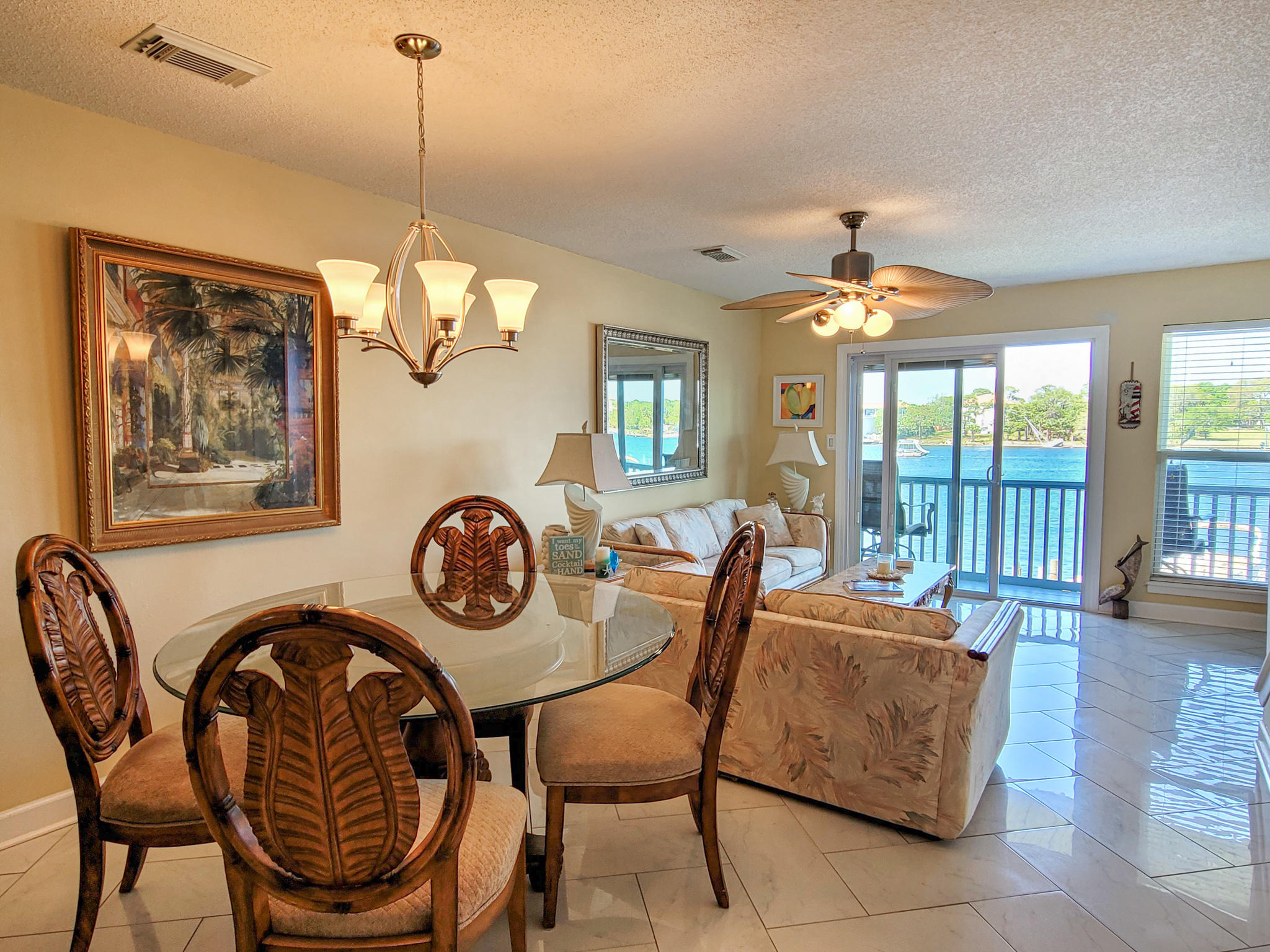 COMMODORES LANDING - Residential