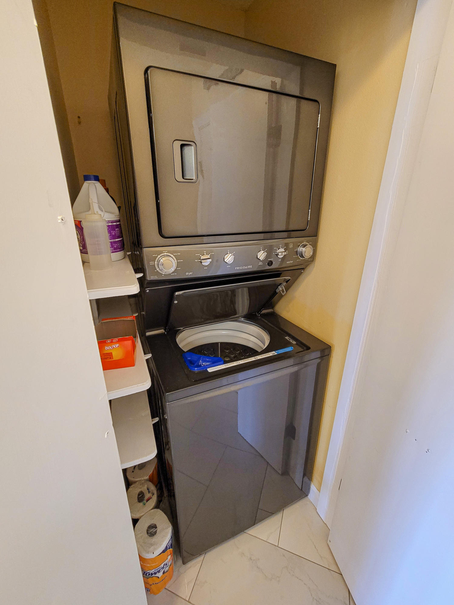 COMMODORES LANDING - Residential