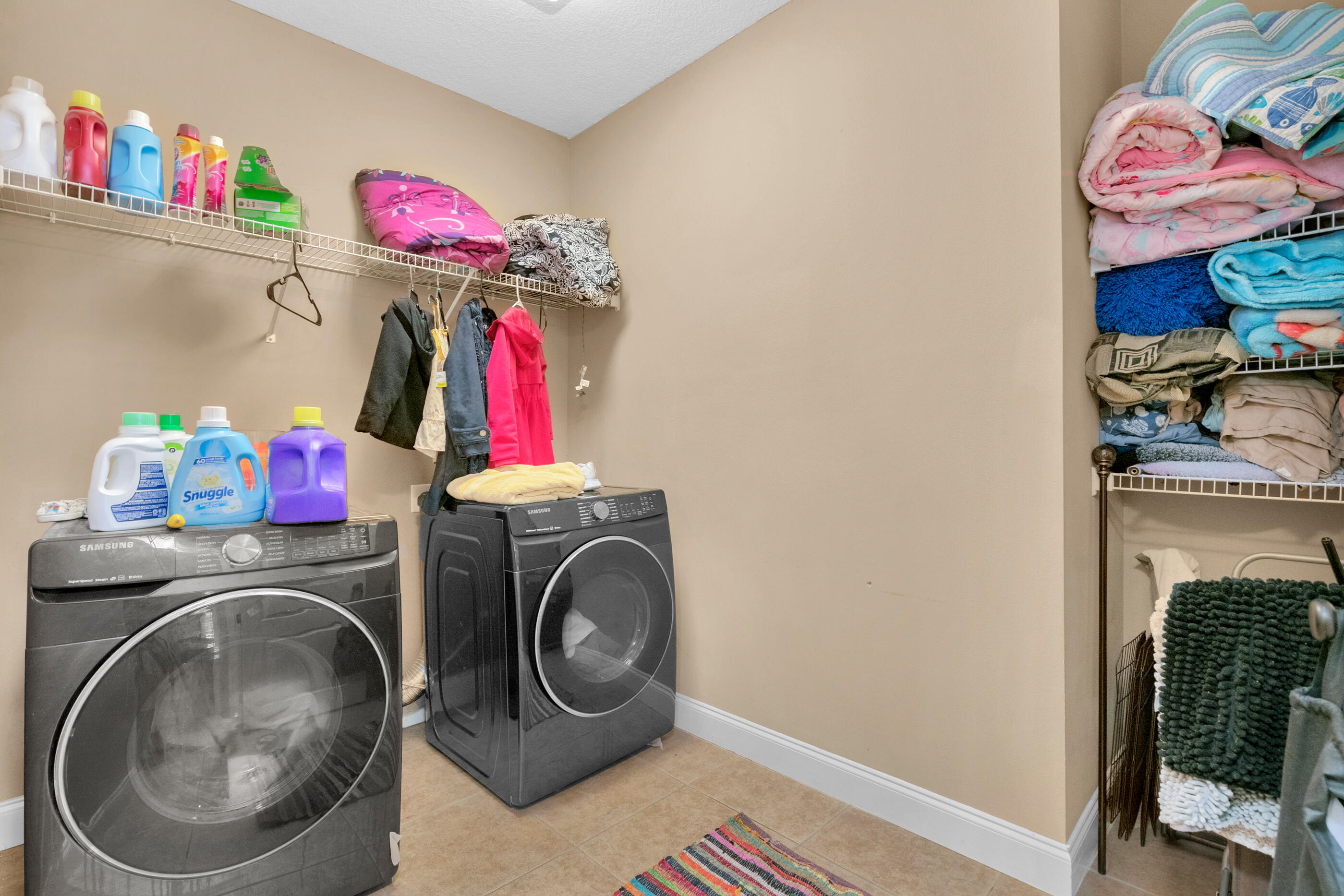 DUGGAN POND ESTATES - Residential