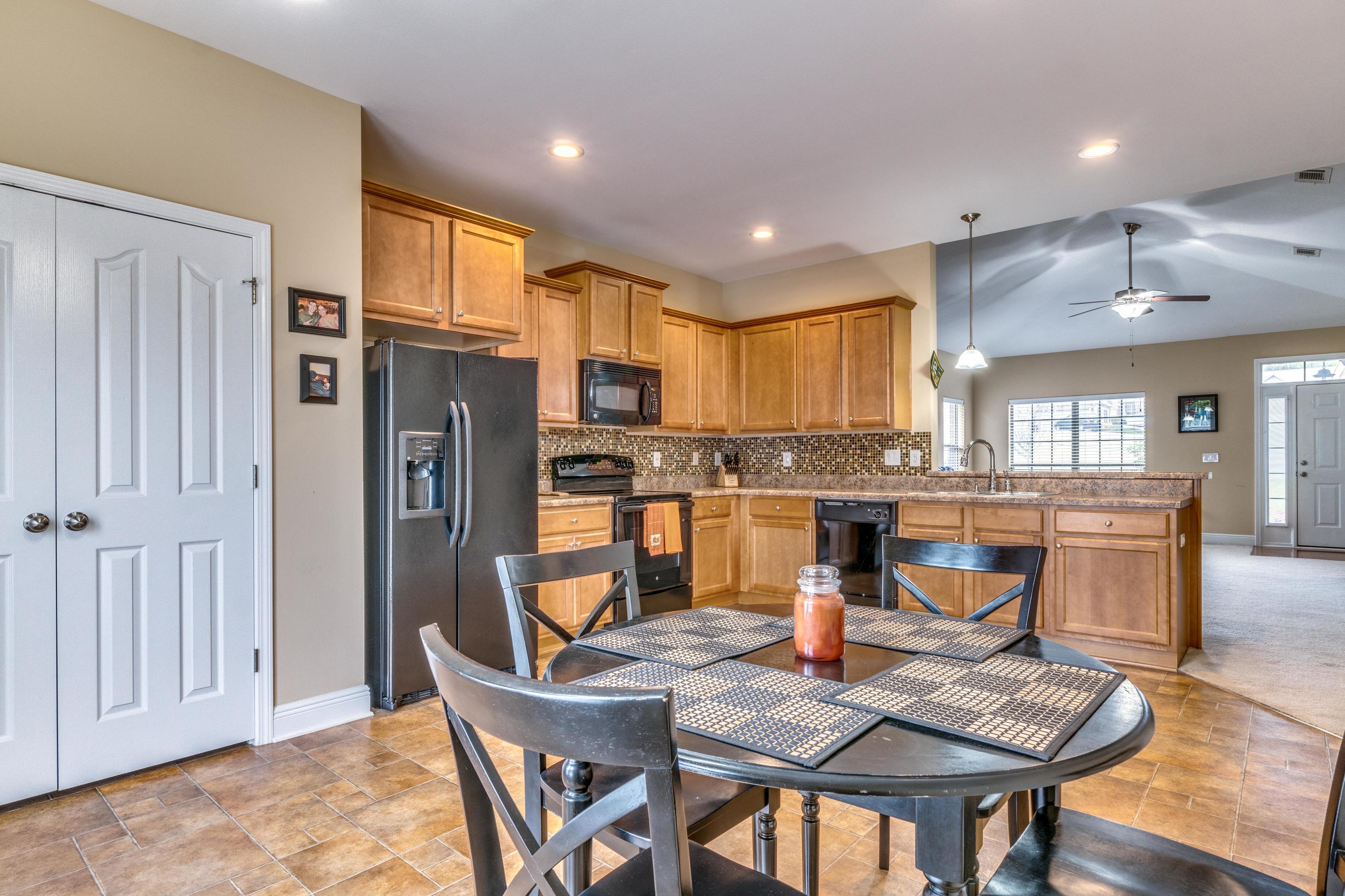 ROLLING RIDGE S/D - Residential