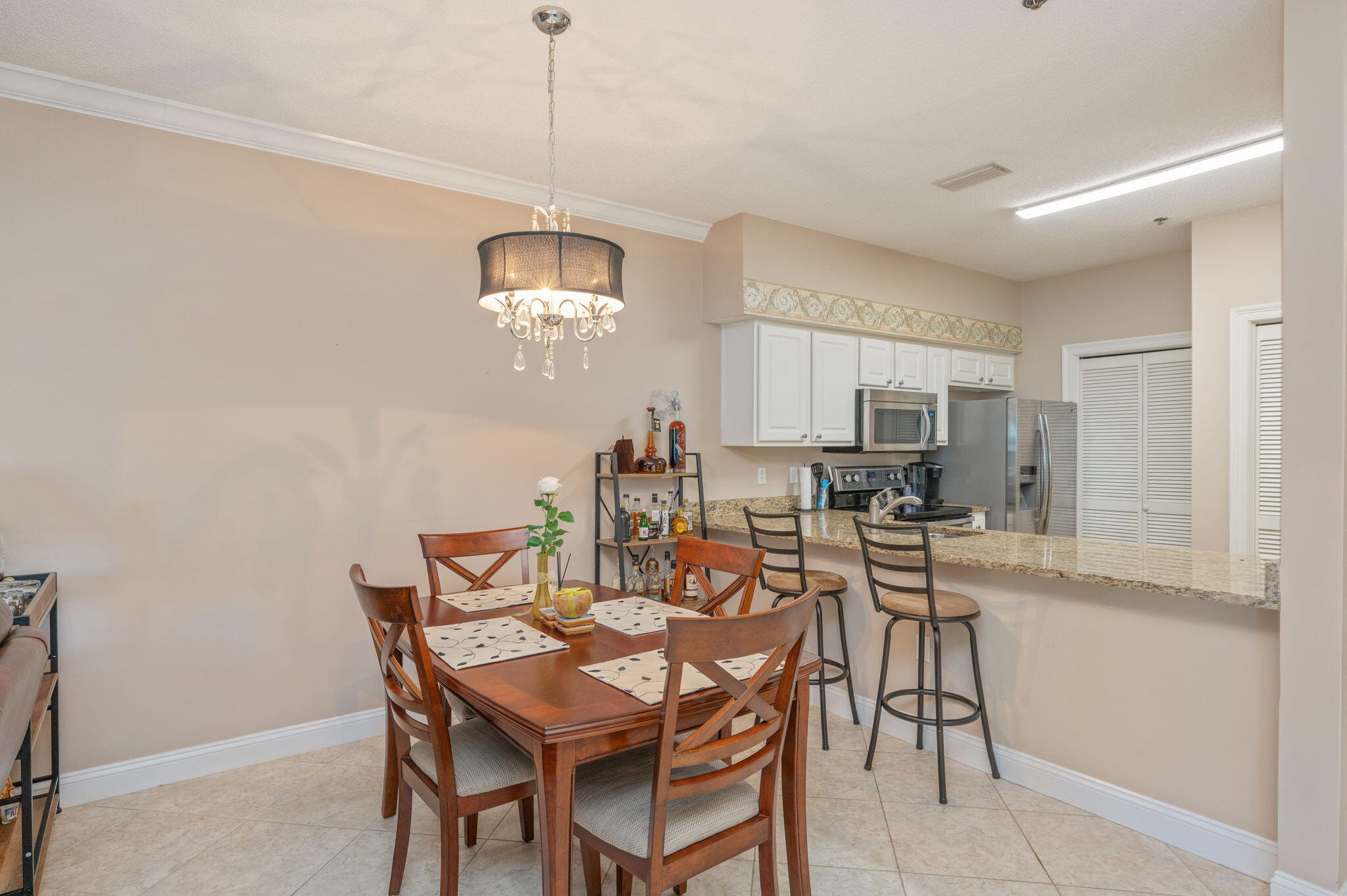 LAGUNA LANDING - Residential