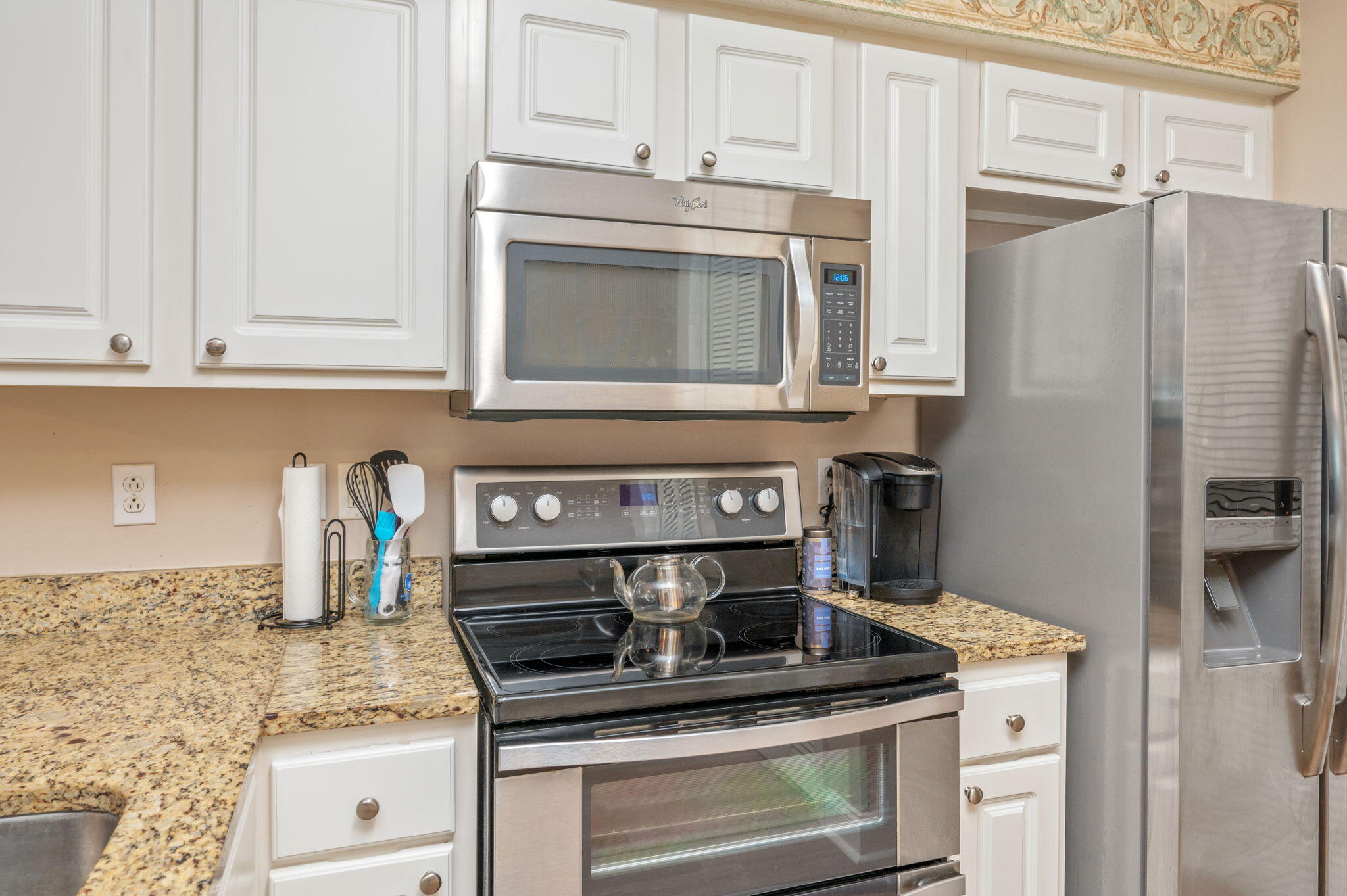 LAGUNA LANDING - Residential