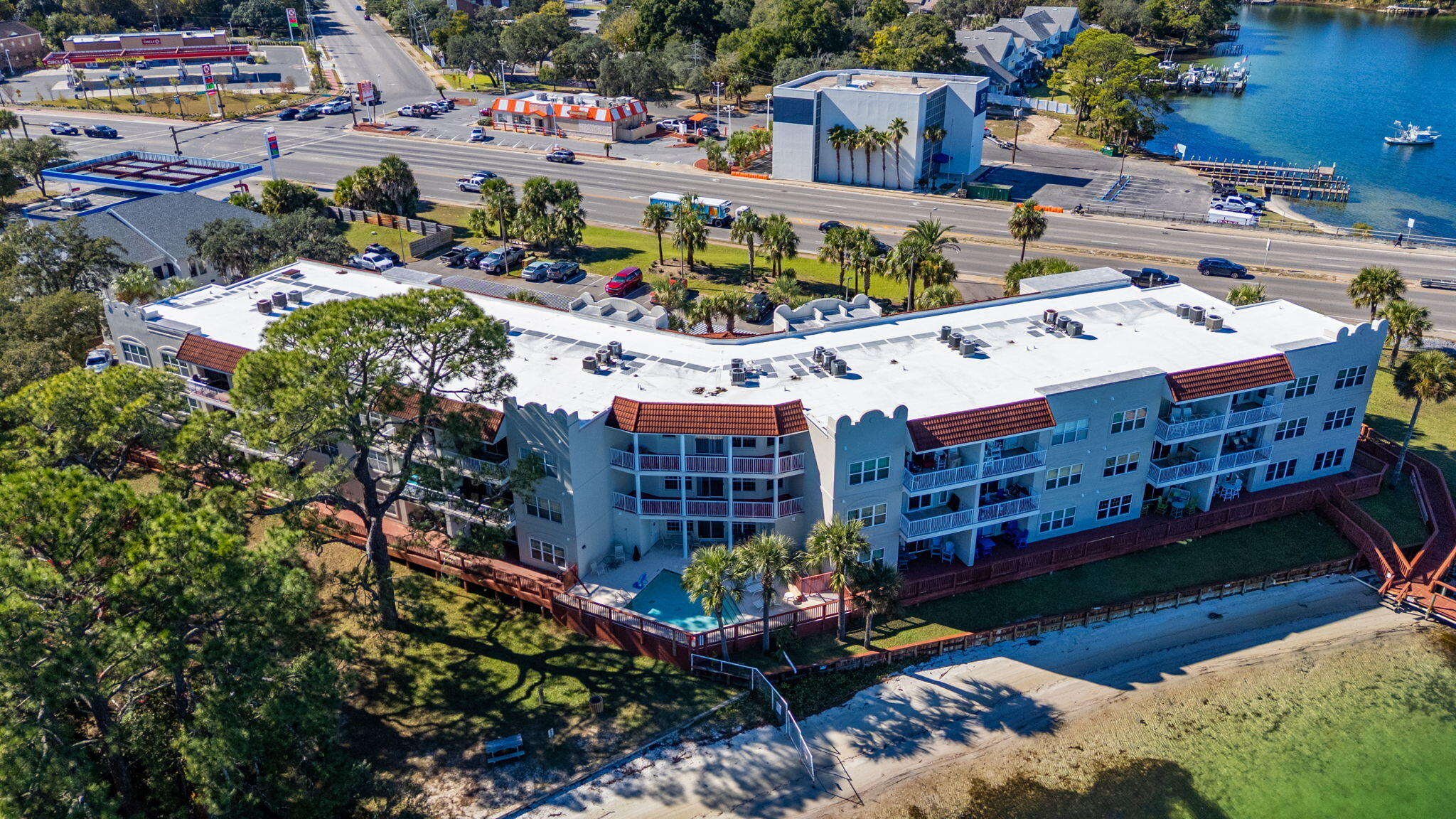 LAGUNA LANDING - Residential