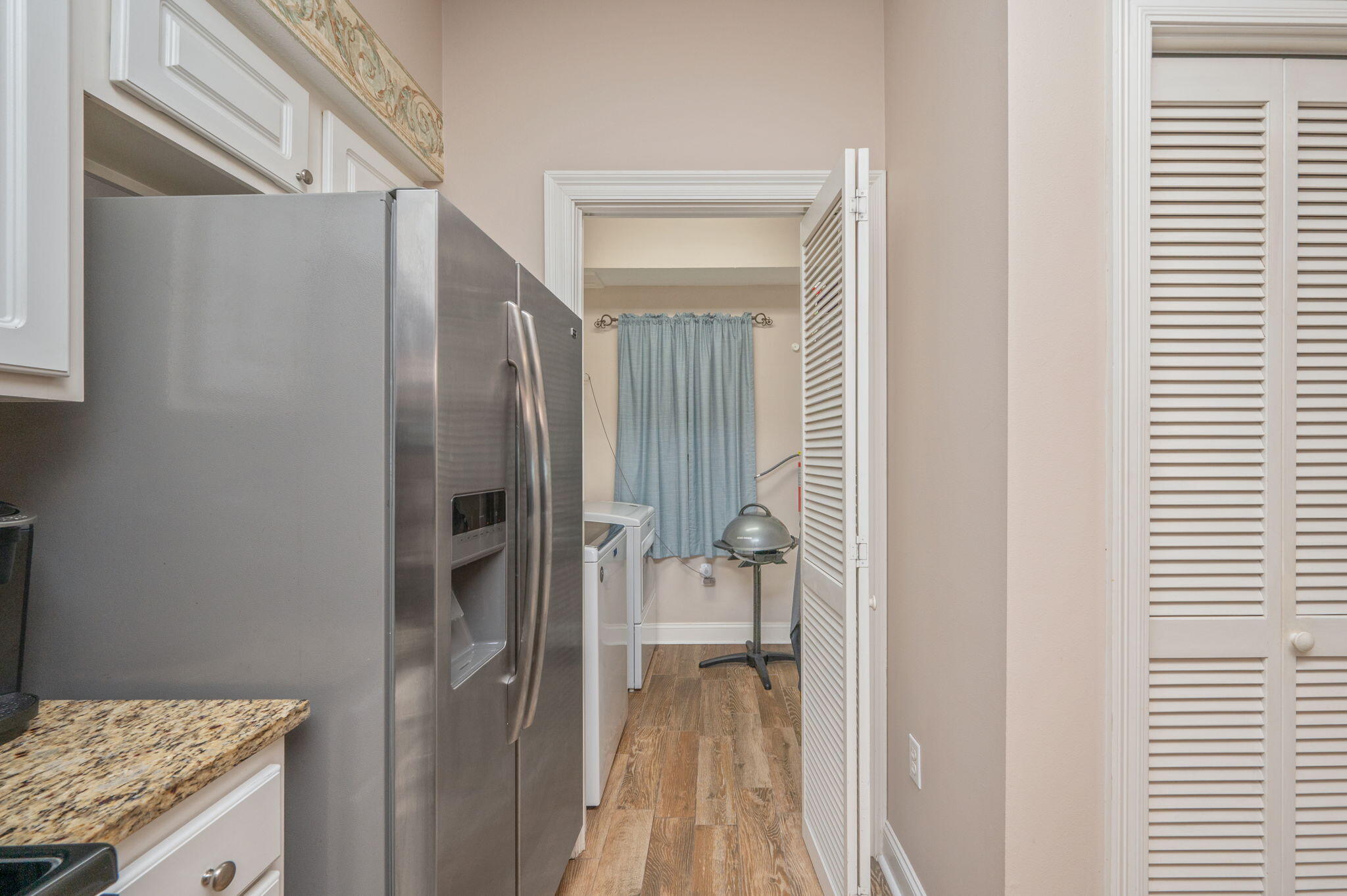 LAGUNA LANDING - Residential