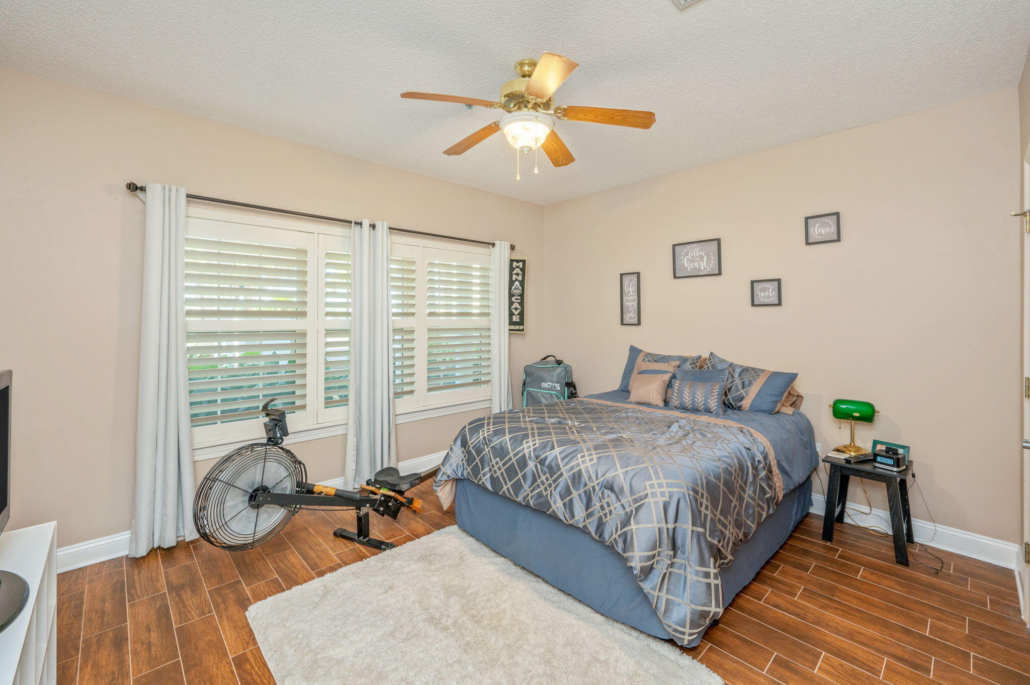 LAGUNA LANDING - Residential