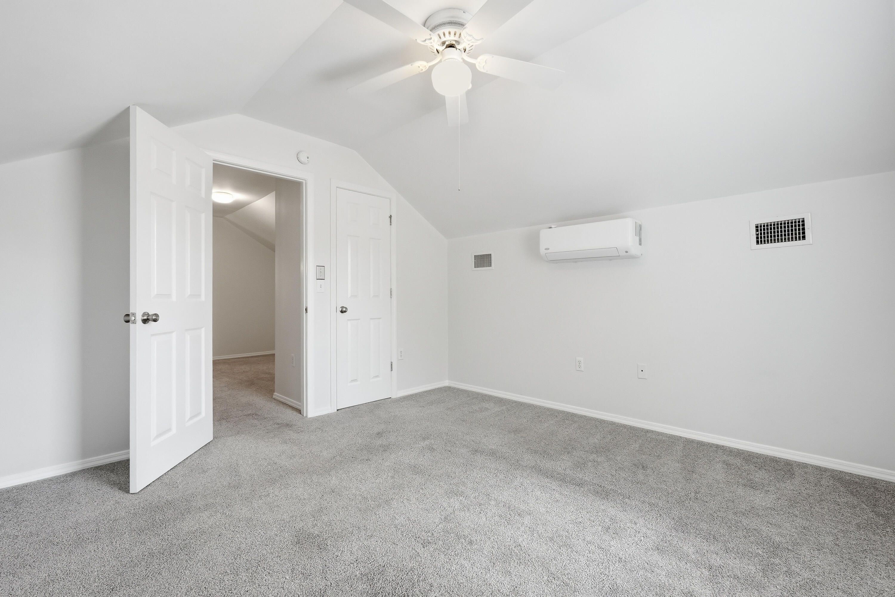 HUNTERS RUN S/D - Residential