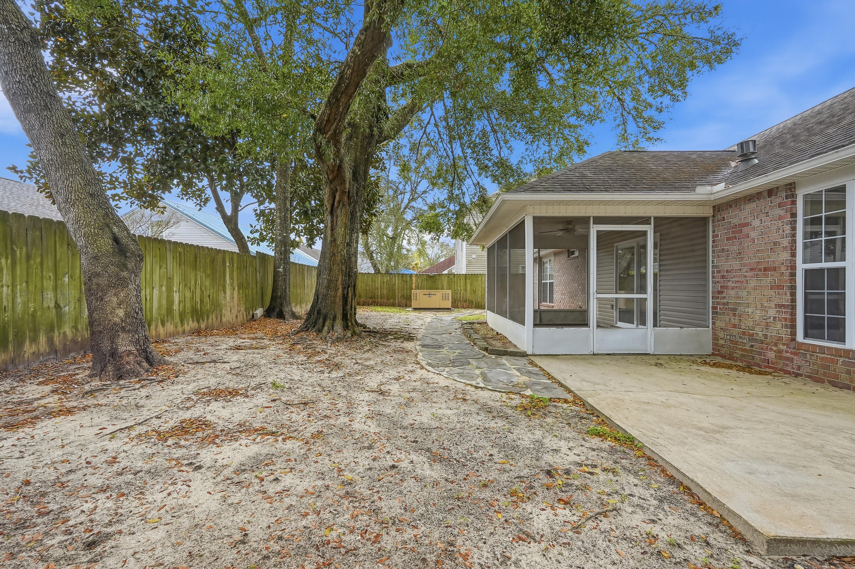 HUNTERS RUN S/D - Residential