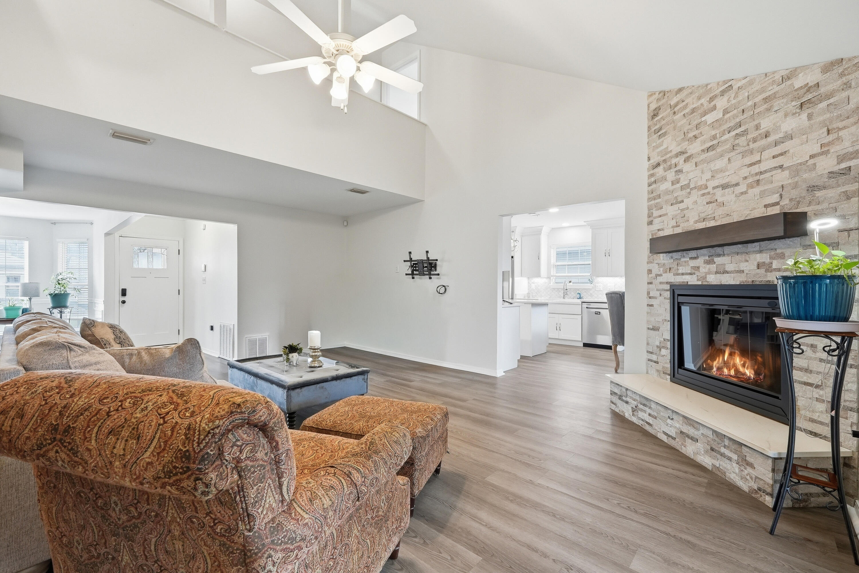 HUNTERS RUN S/D - Residential