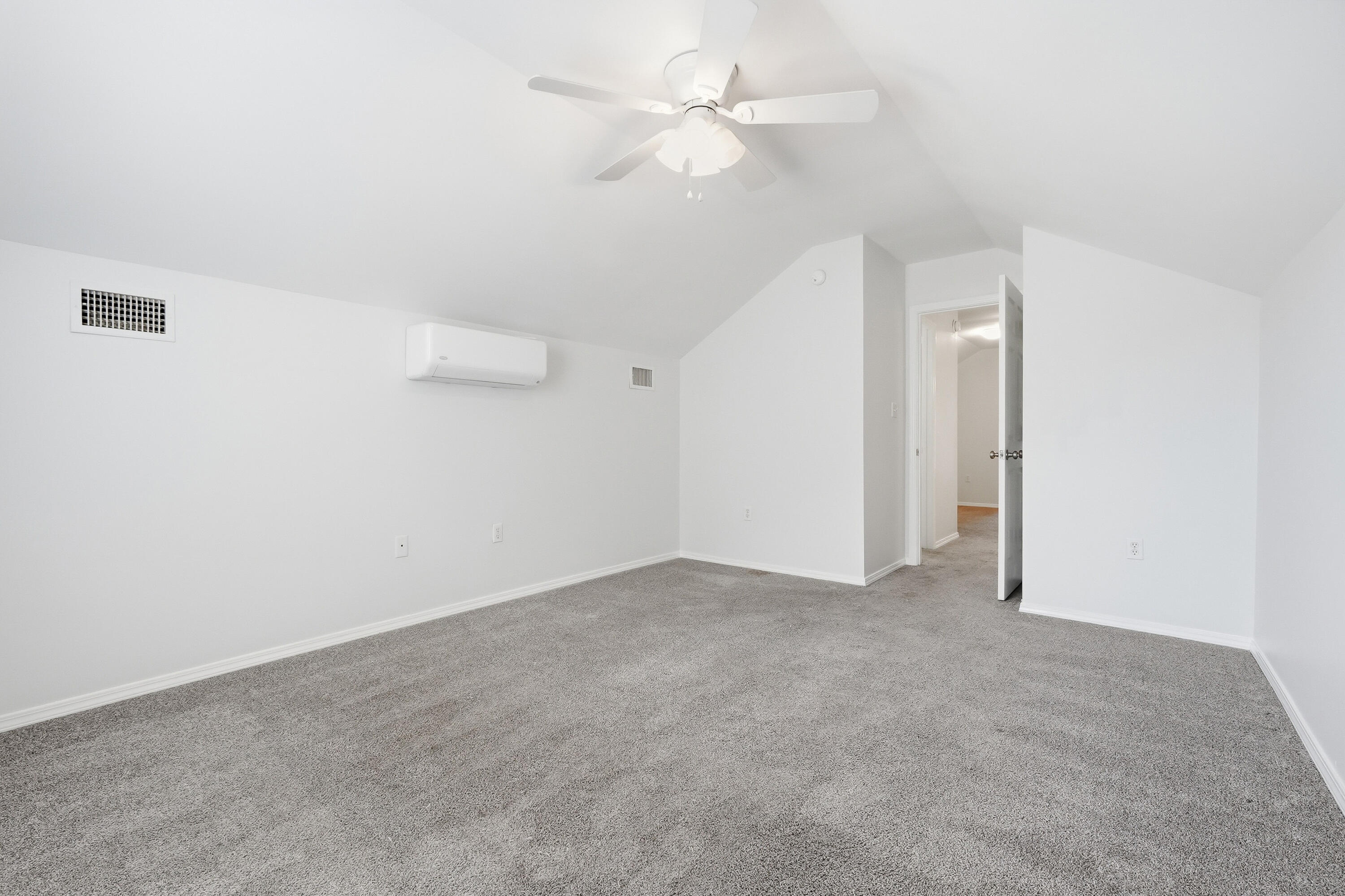 HUNTERS RUN S/D - Residential