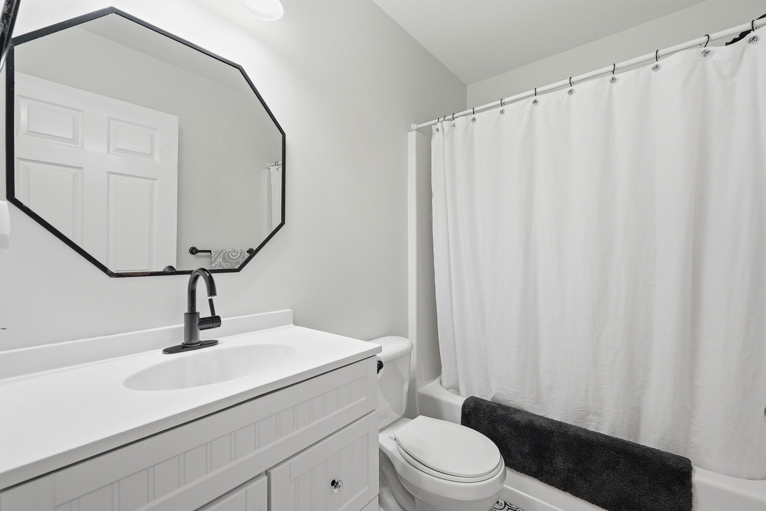 HUNTERS RUN S/D - Residential