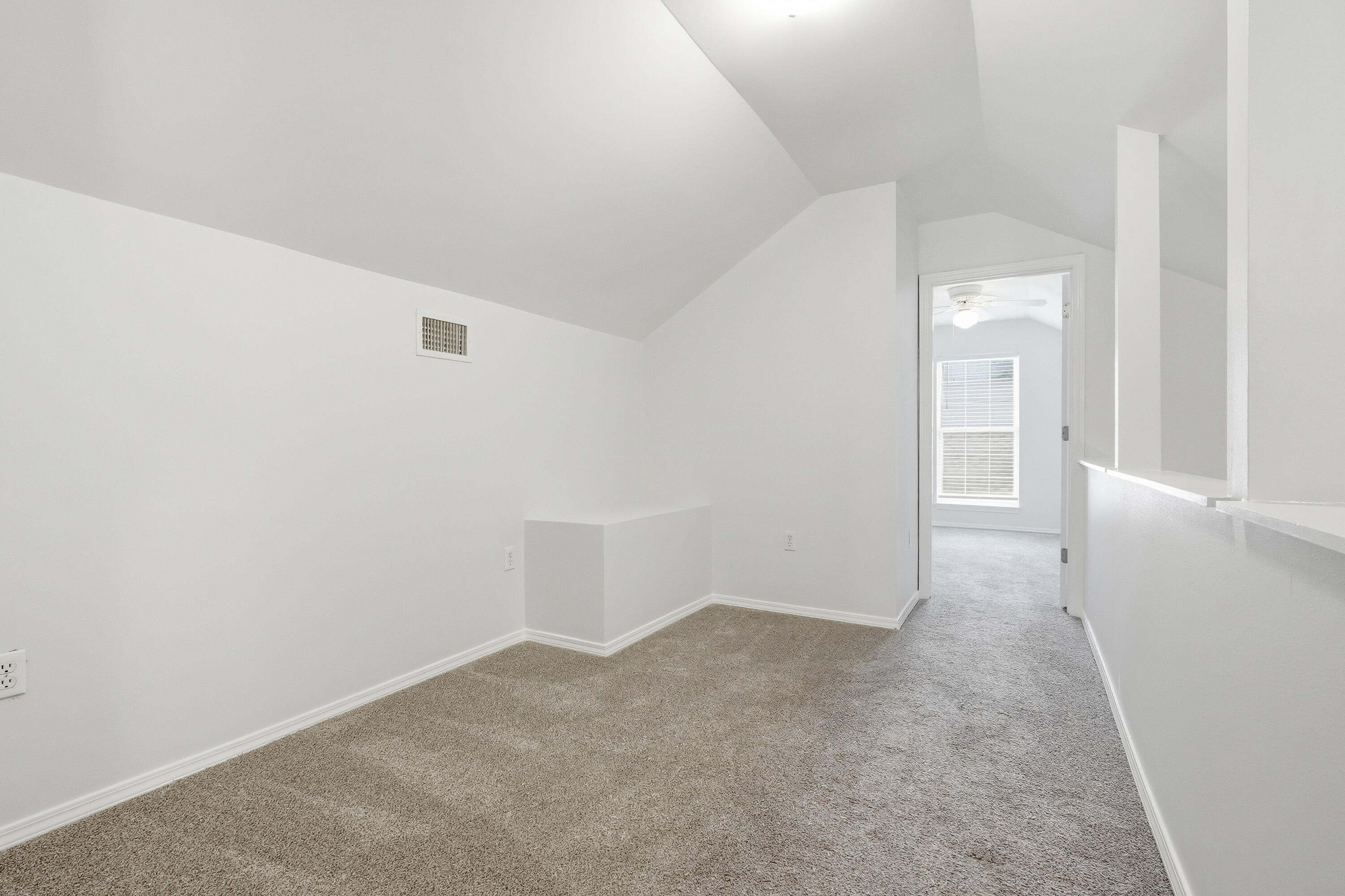 HUNTERS RUN S/D - Residential