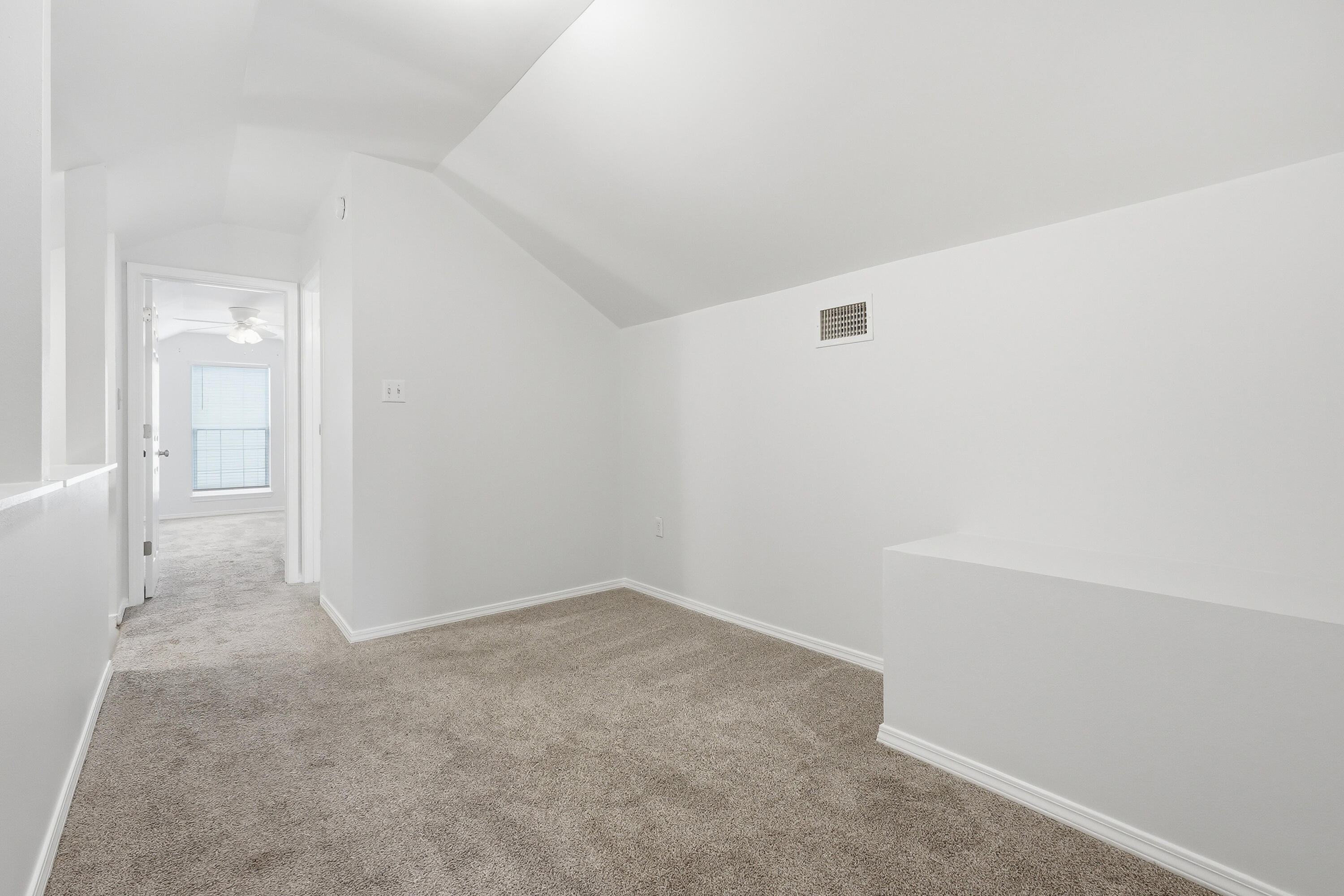 HUNTERS RUN S/D - Residential