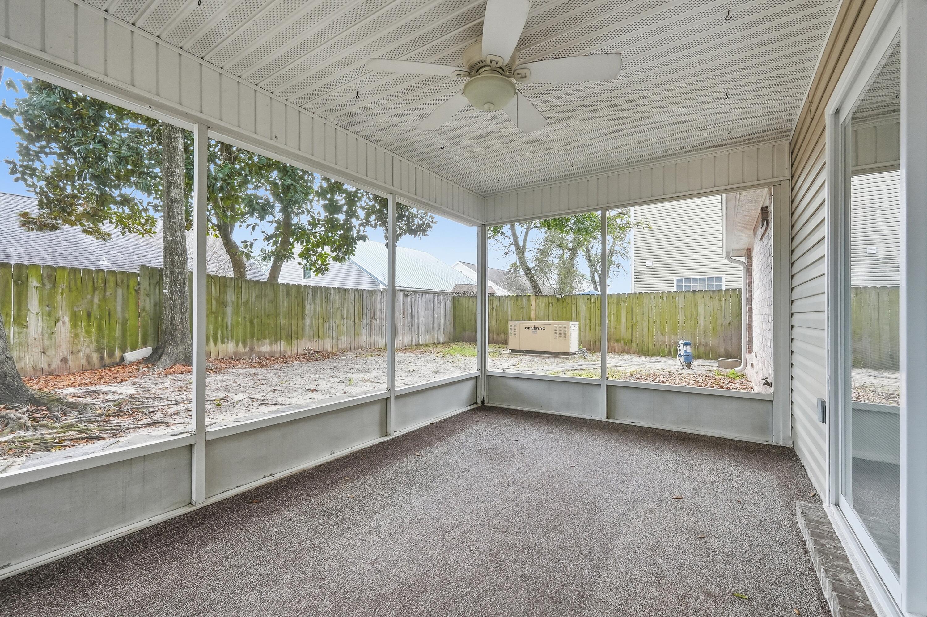 HUNTERS RUN S/D - Residential