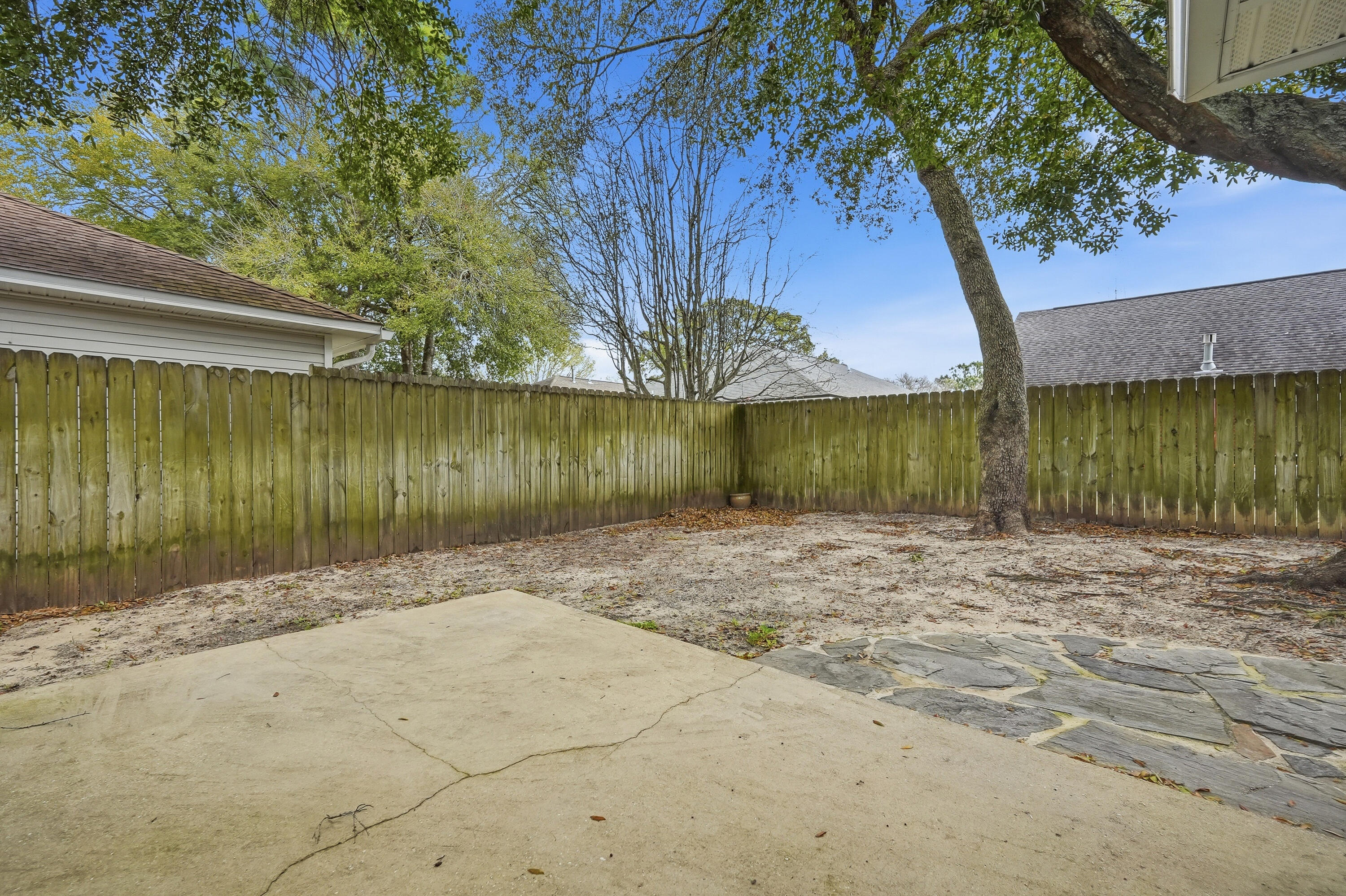 HUNTERS RUN S/D - Residential