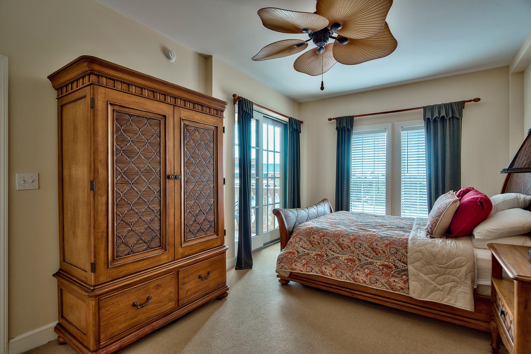 VILLAGE OF SOUTH WALTON BEACH - Residential