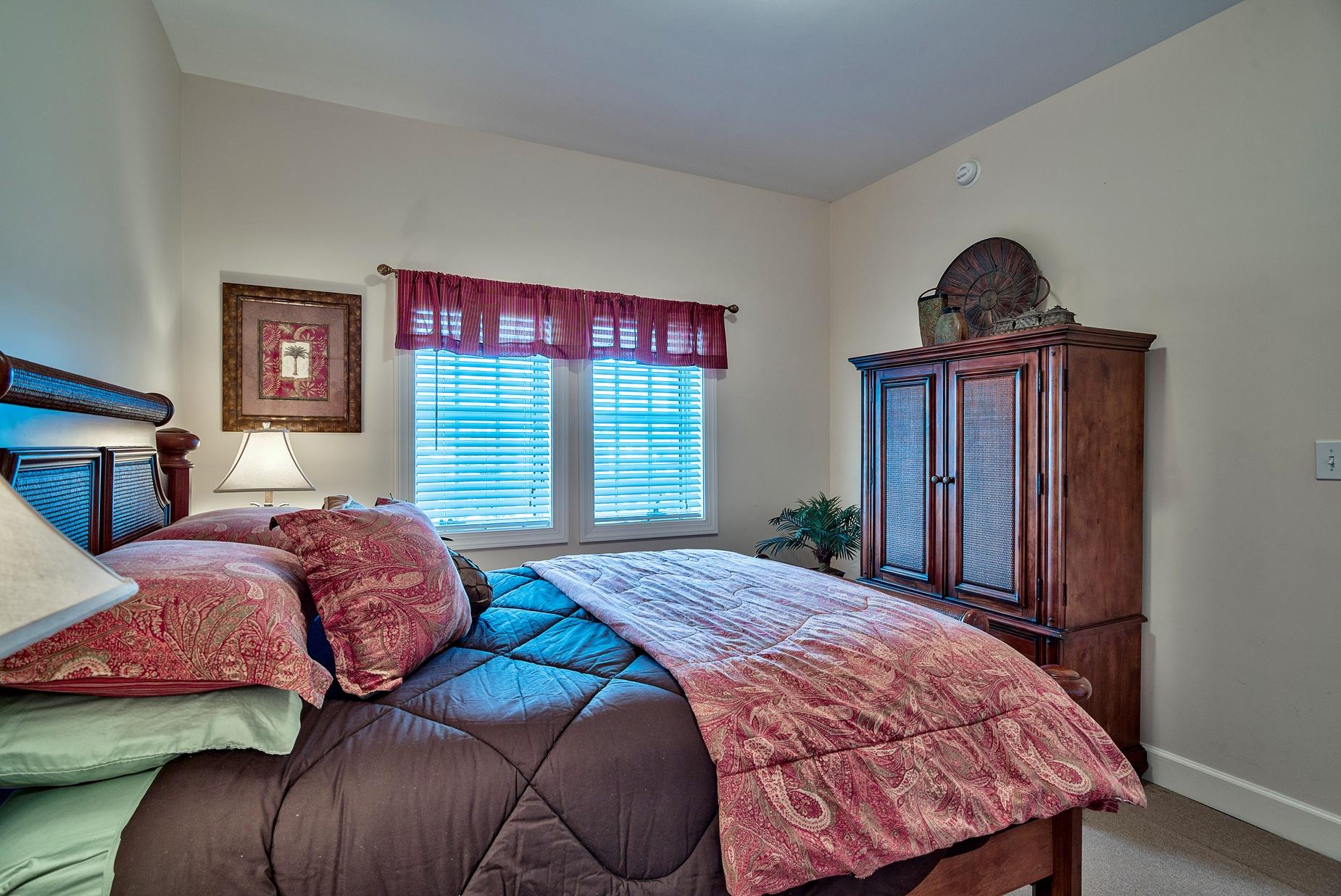 VILLAGE OF SOUTH WALTON BEACH - Residential