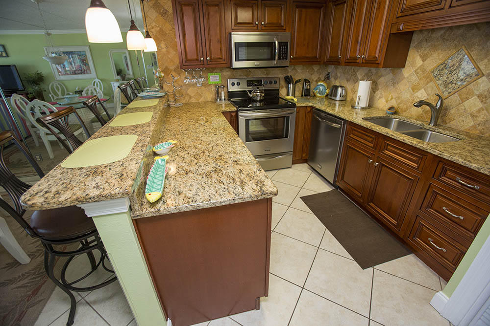 ISLAND ECHO CONDO - Residential