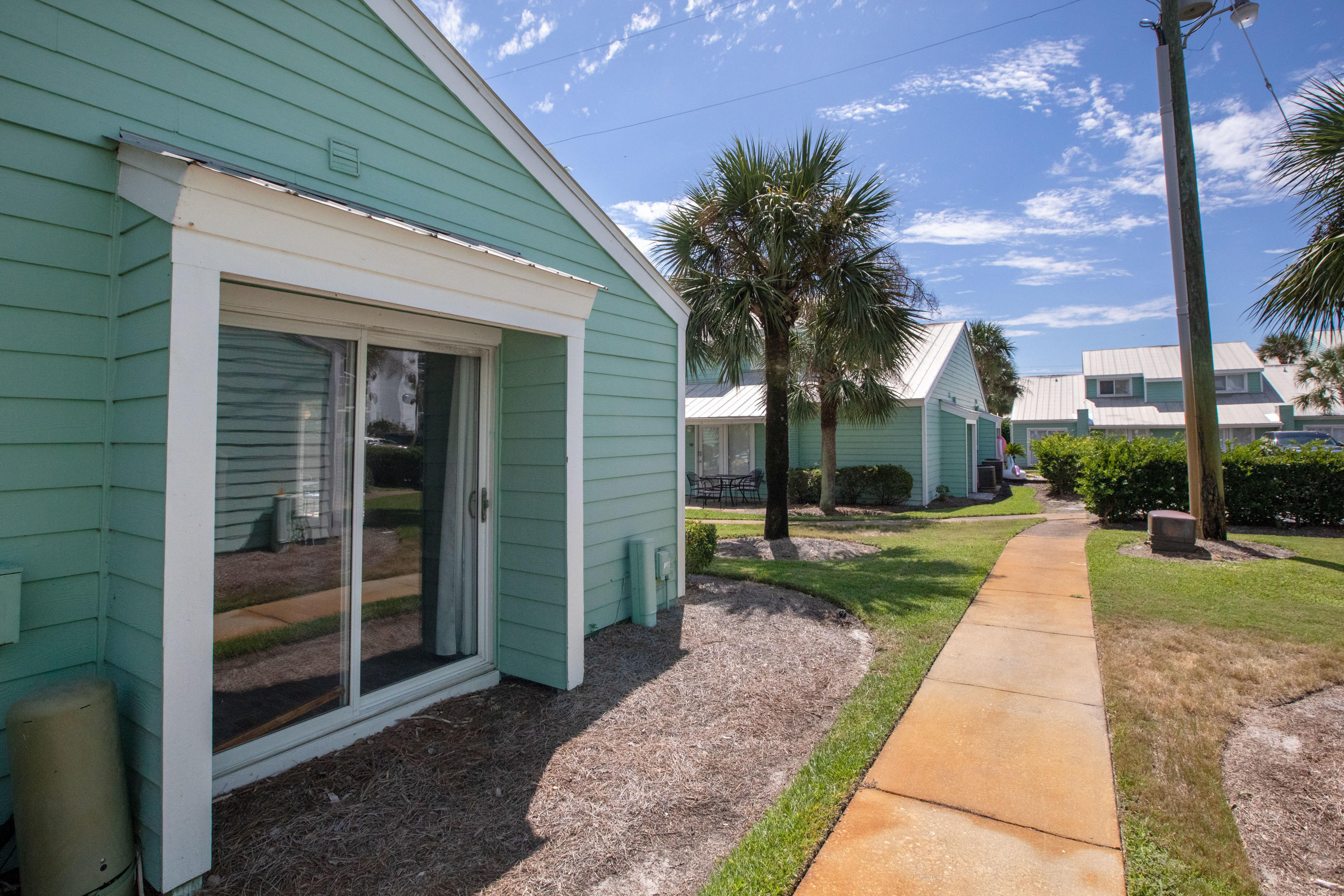 SEA CABINS T/H - Residential